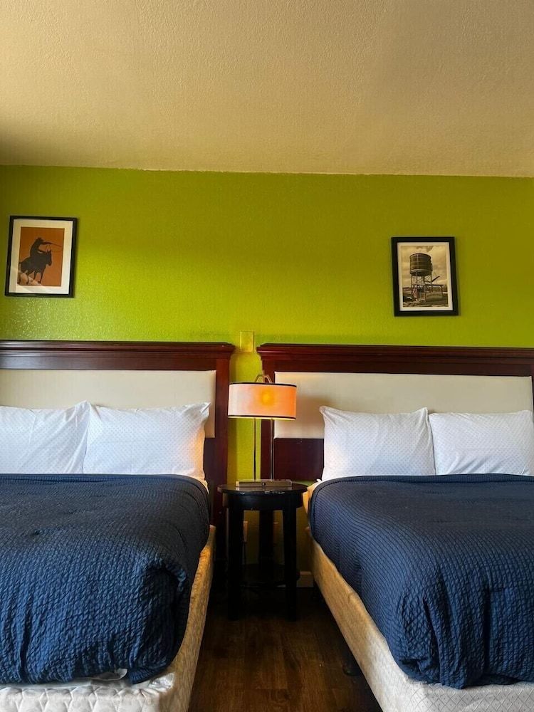 Parkside Inn by PHG - Sweetwater Standard Double Room, Non Smoking 3