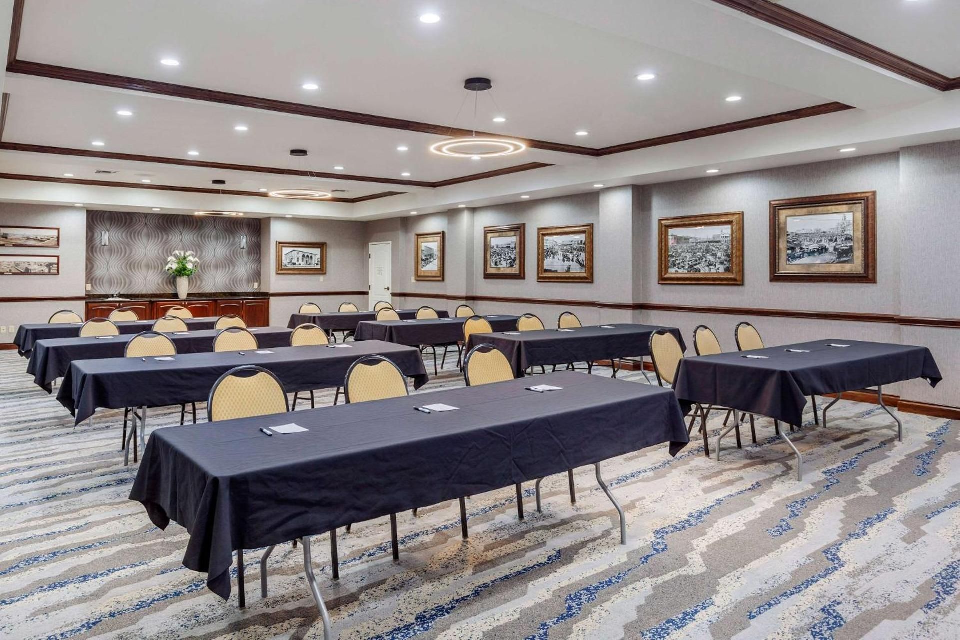meeting room / ballrooms