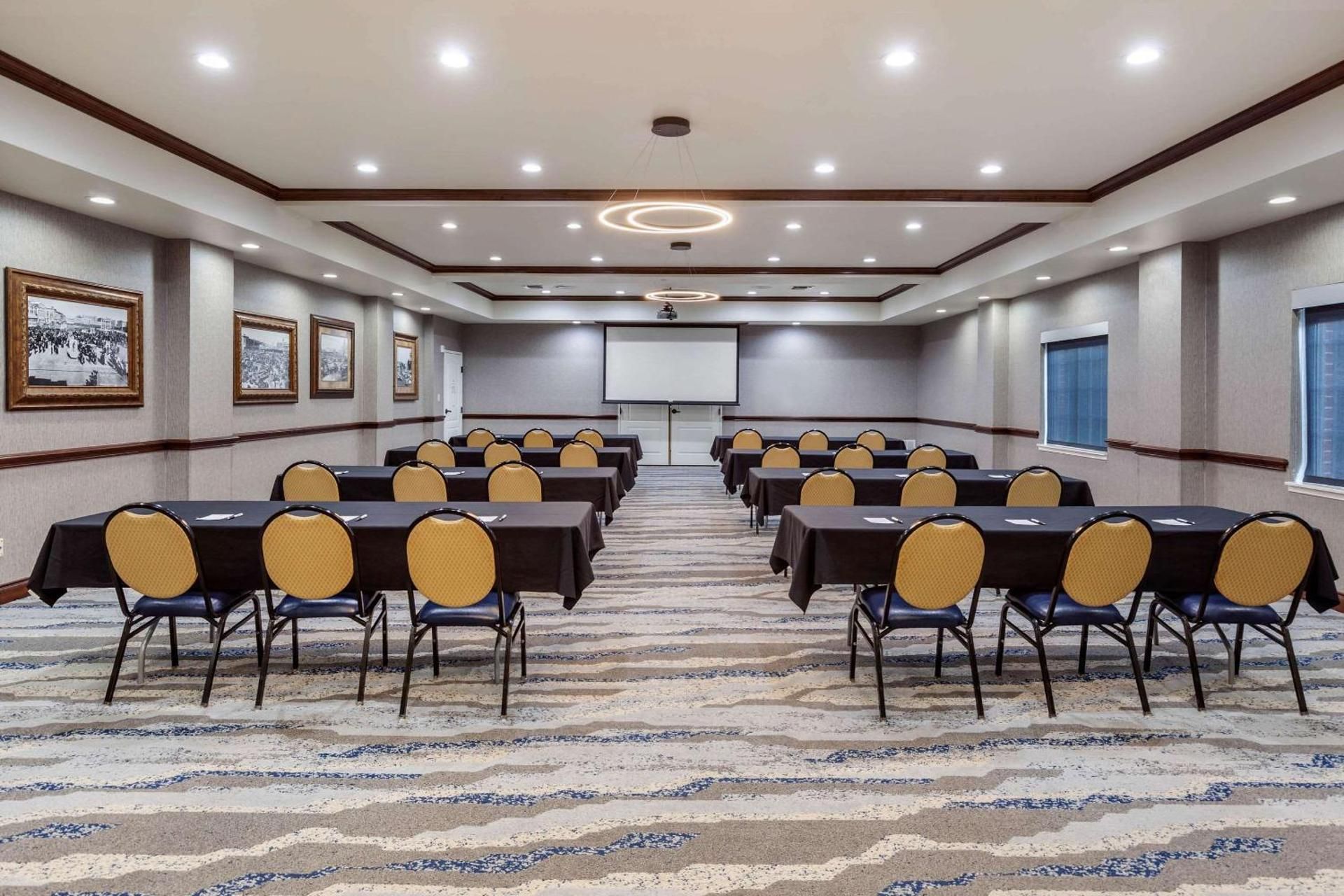 meeting room / ballrooms