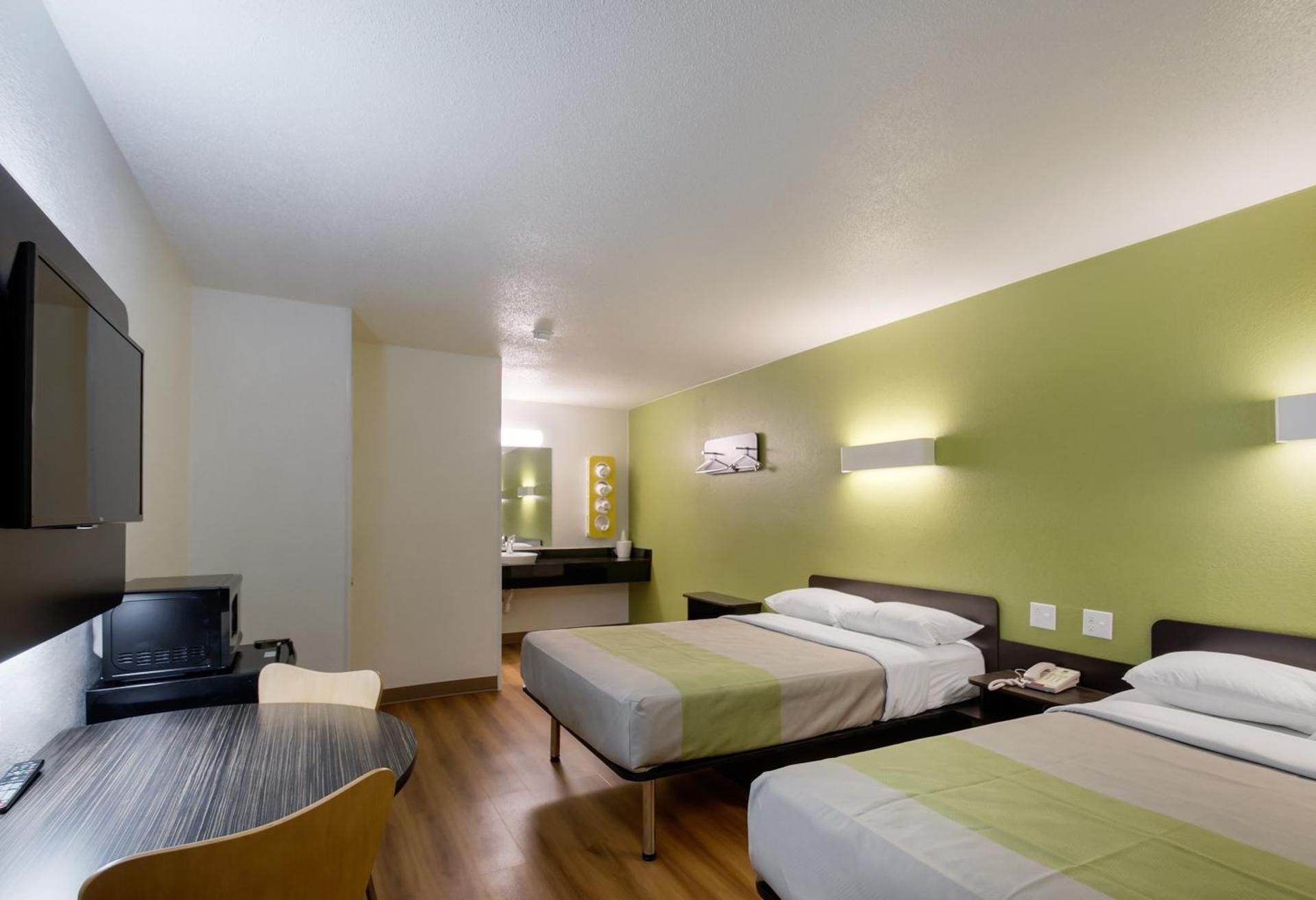 Deluxe Quadruple Room - Smoking
