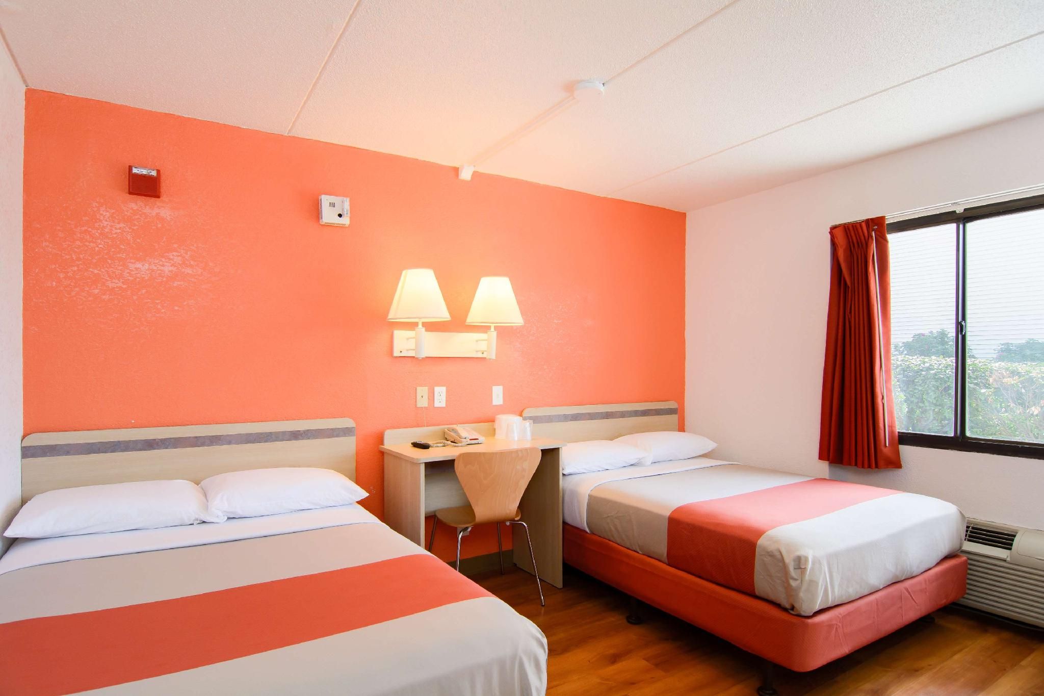 2 Full Beds | Non-Smoking