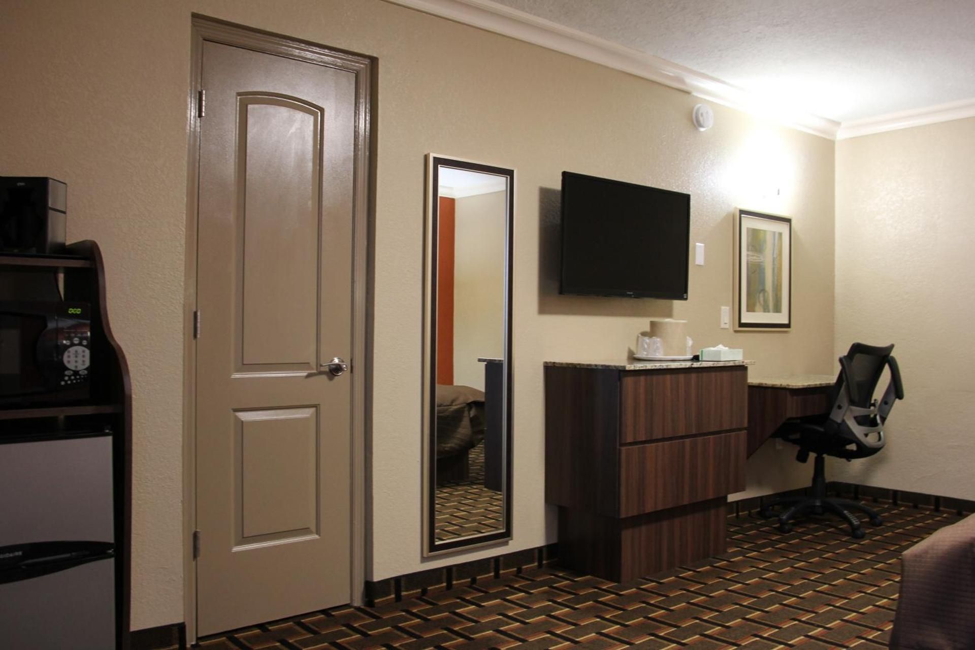 Standard King Room