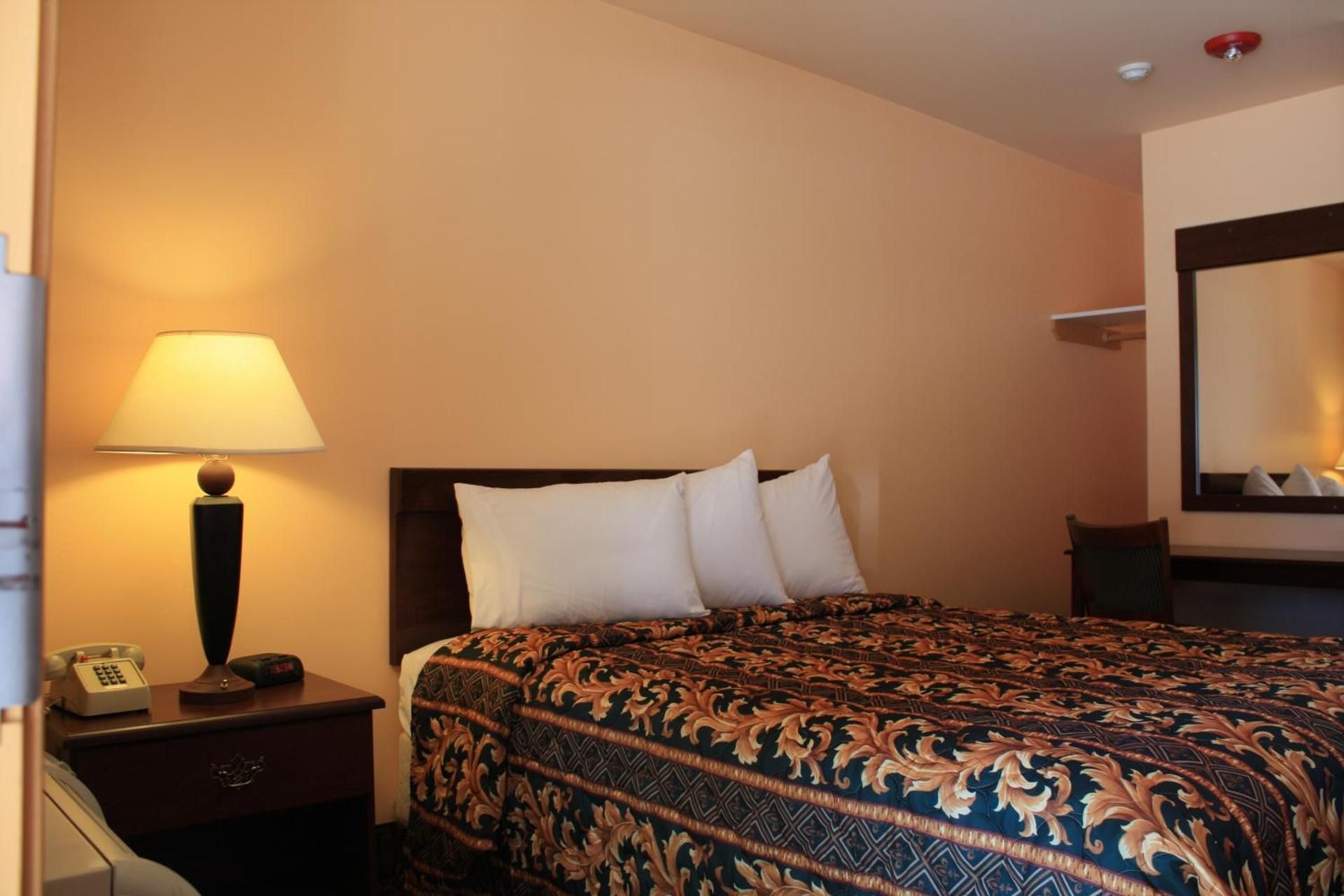 Queen Room