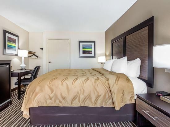 King Room - Accessible/Non-Smoking
