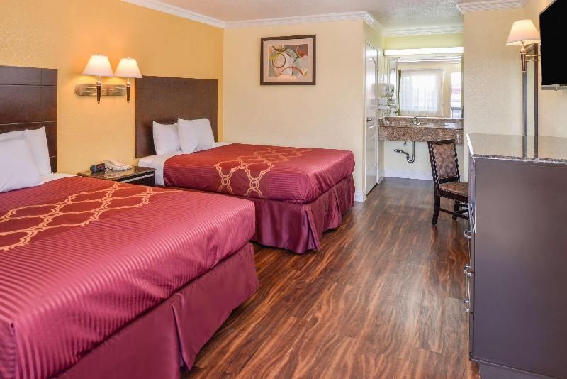Best Western Plus Rialto 2 Queen Beds 3