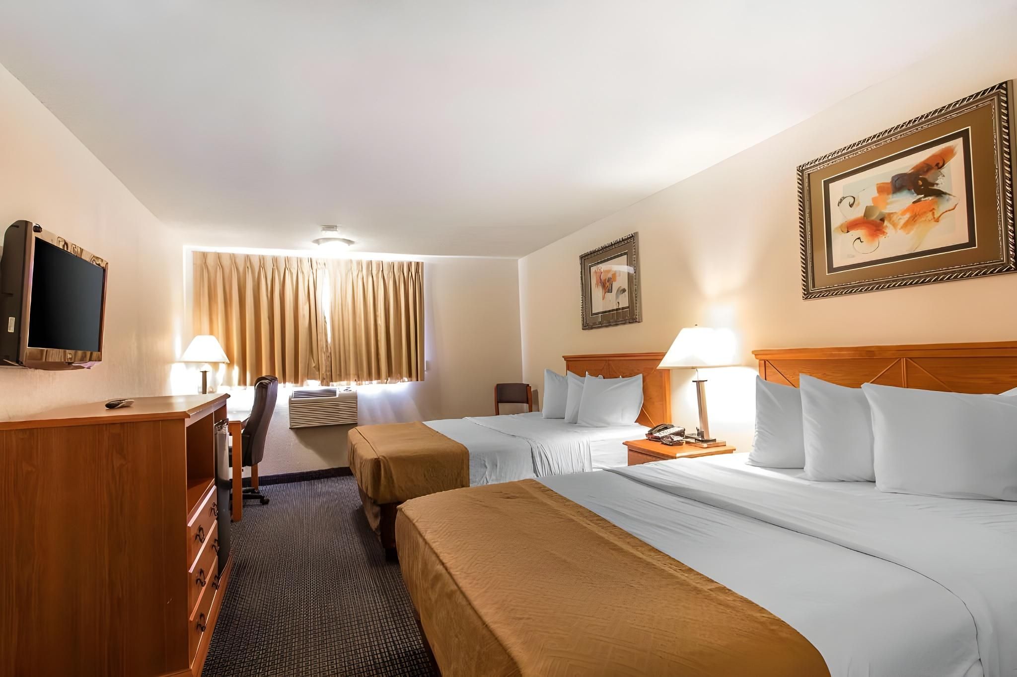 Queen Room with Two Queen Beds - Accessible/Non-Smoking