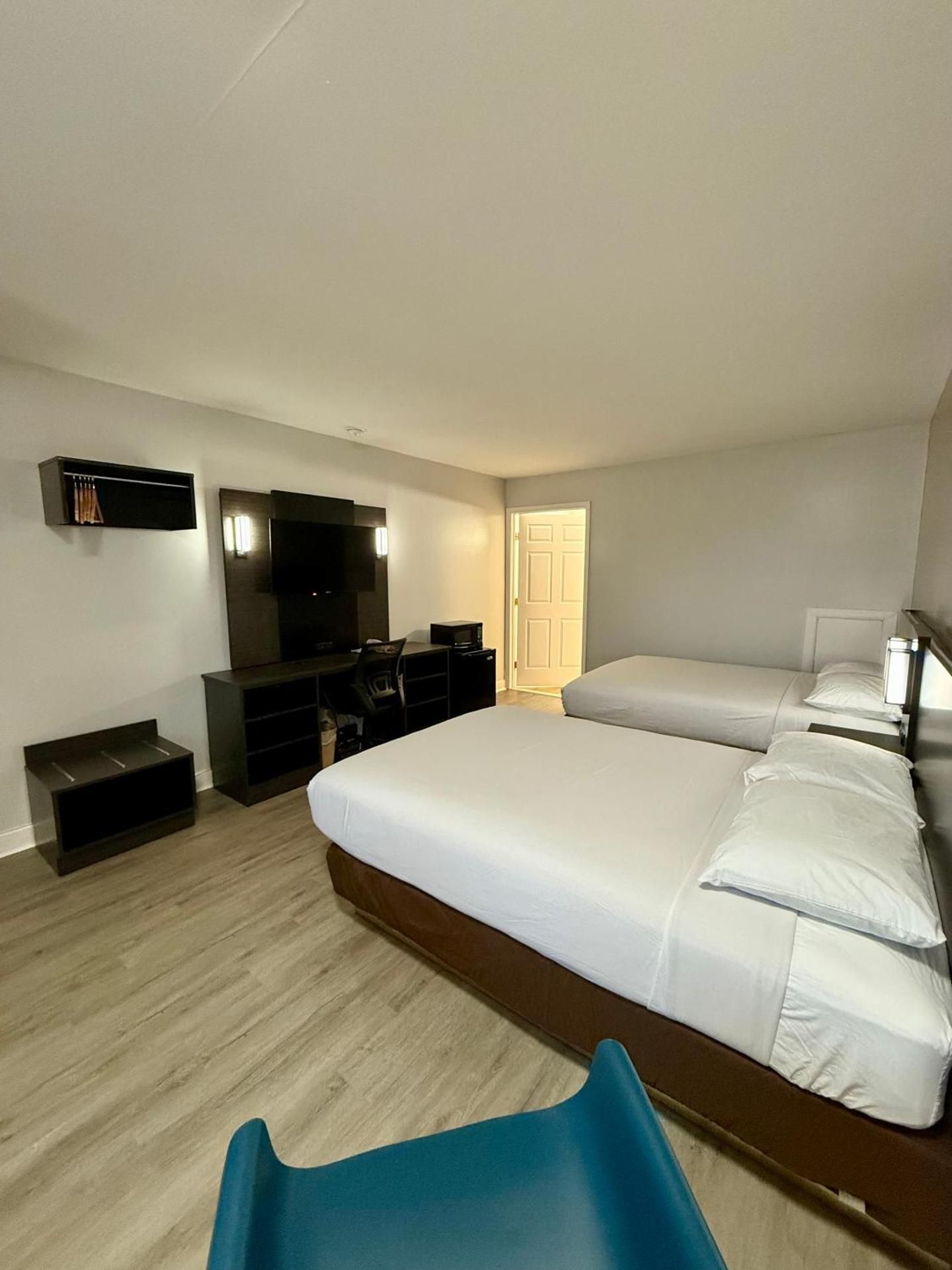 Room with Two Double Beds - Smoking