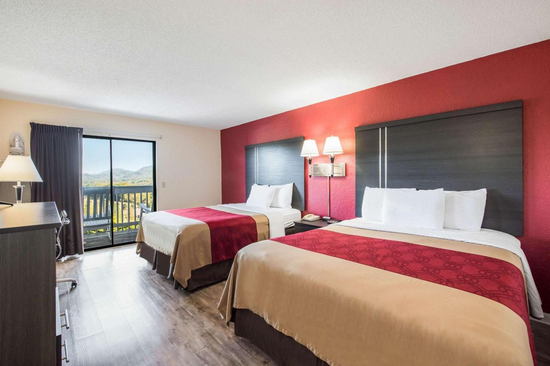Queen Room with Two Queen Beds - Non-Smoking