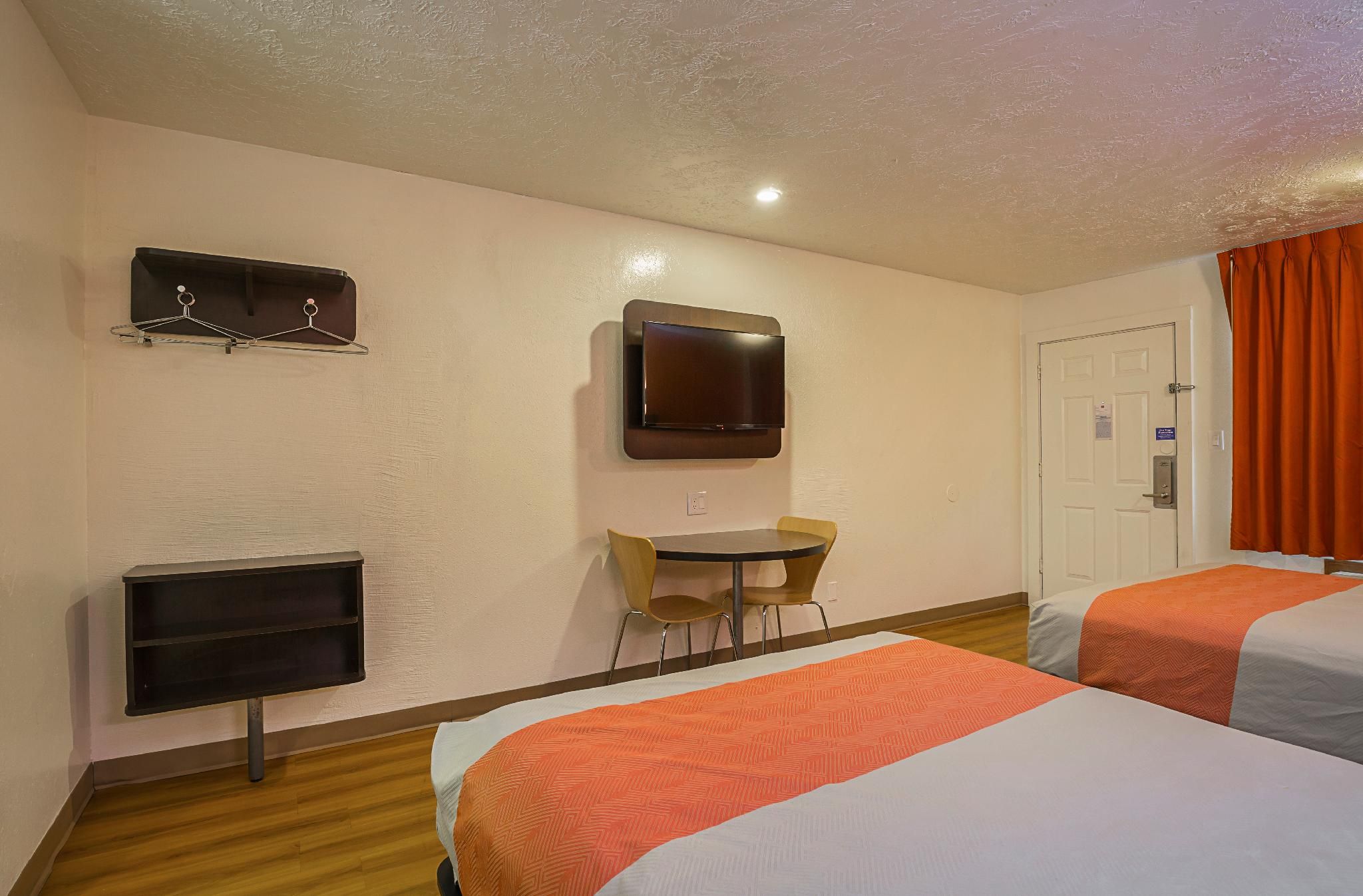 2 Full Beds | Non-Smoking, Micfridge
