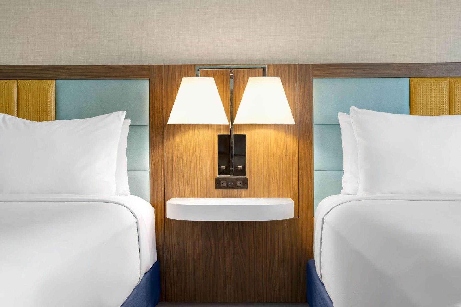 Queen Room with Two Queen Beds - Hearing Access