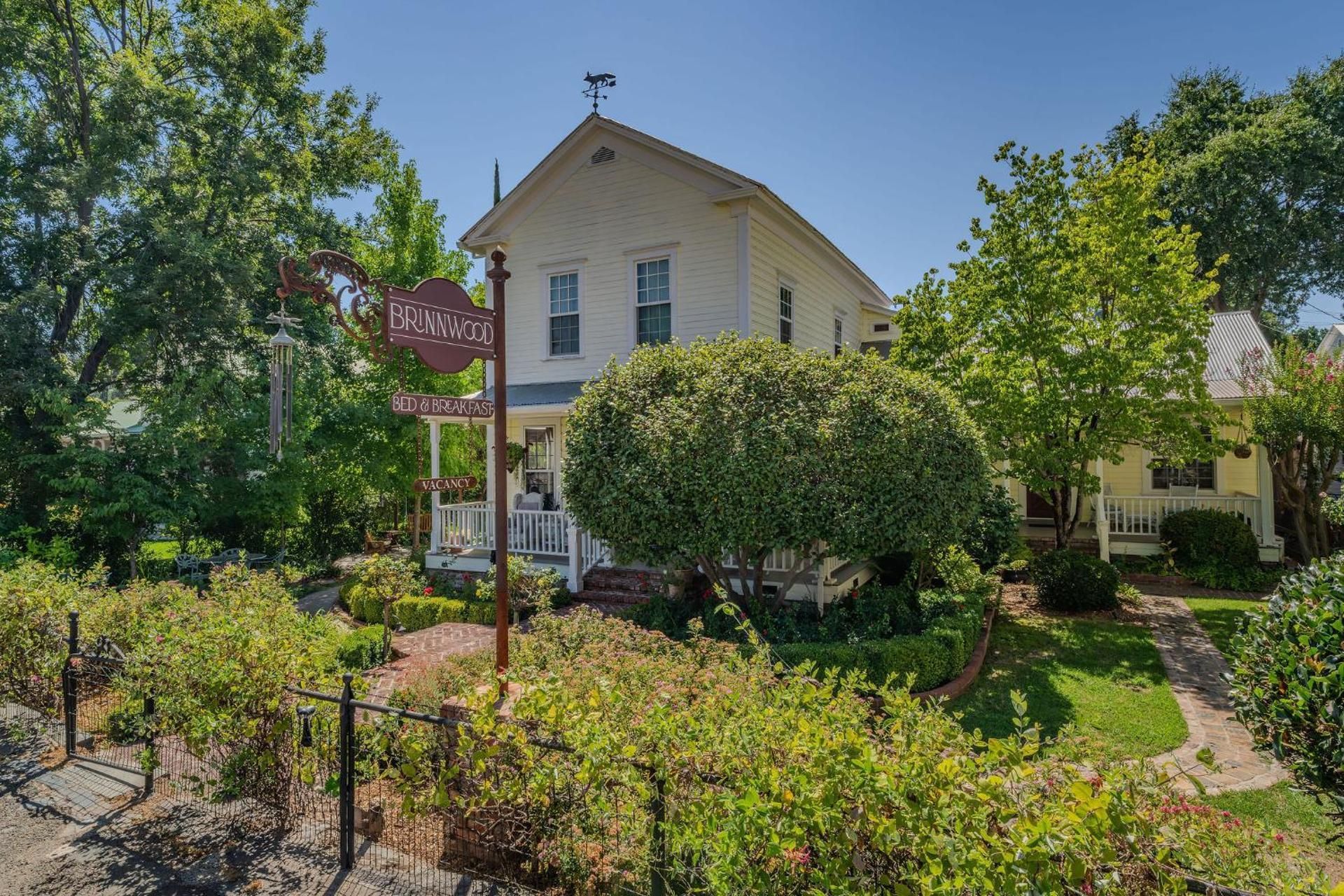 Brinnwood Bed & Breakfast