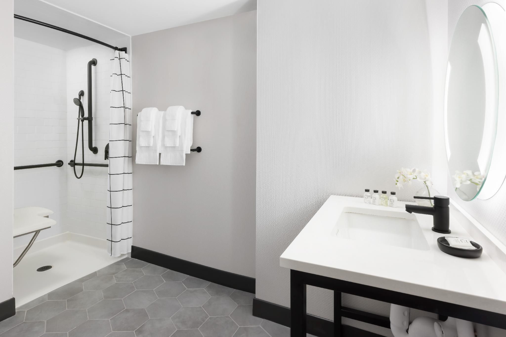 One bedroom 2 Queen Accessible