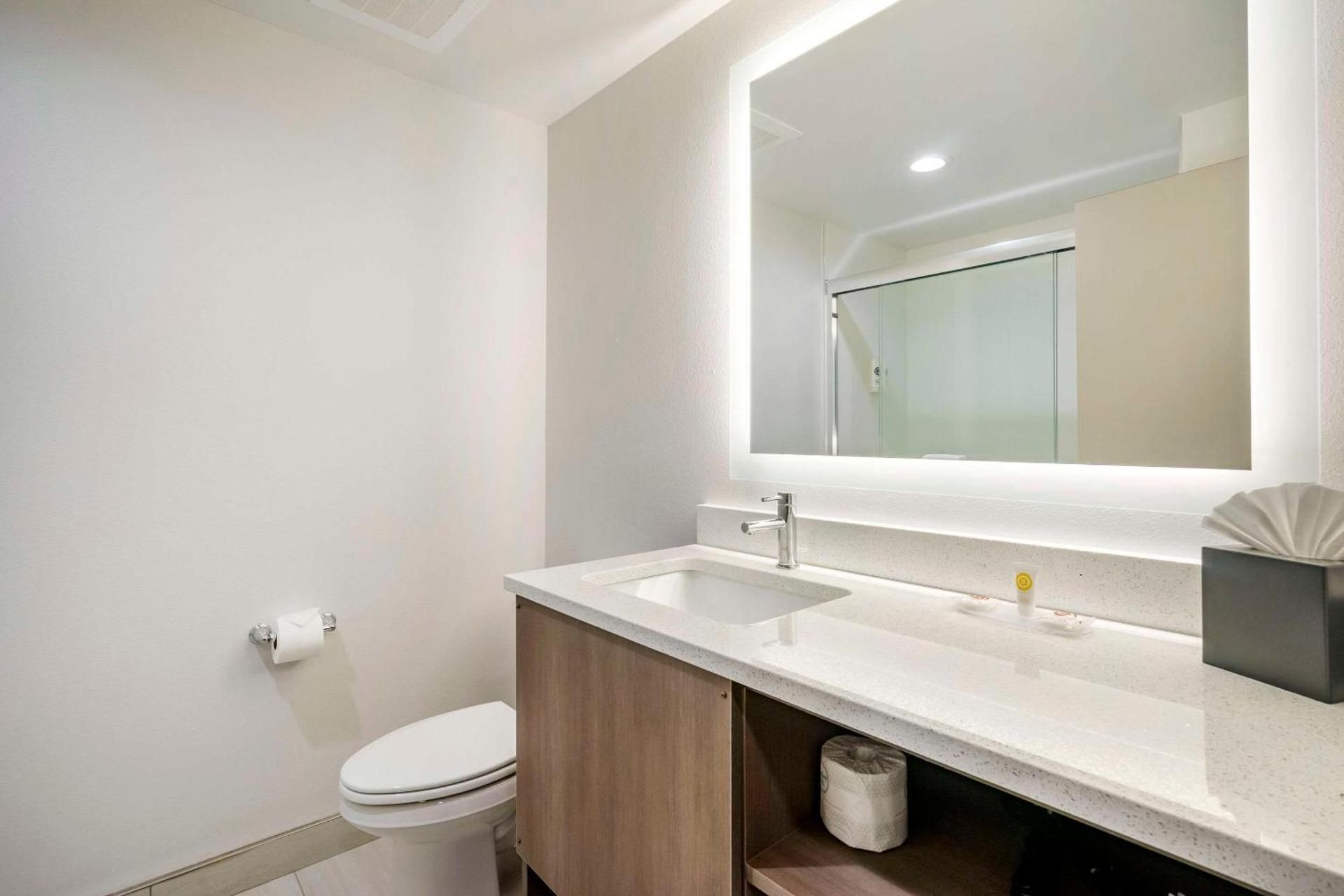 One Room Suite - Non Smoking