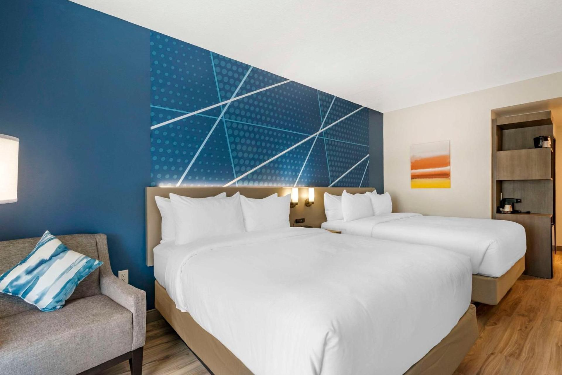 Queen Room with 2 Queen Beds/Non Smoking