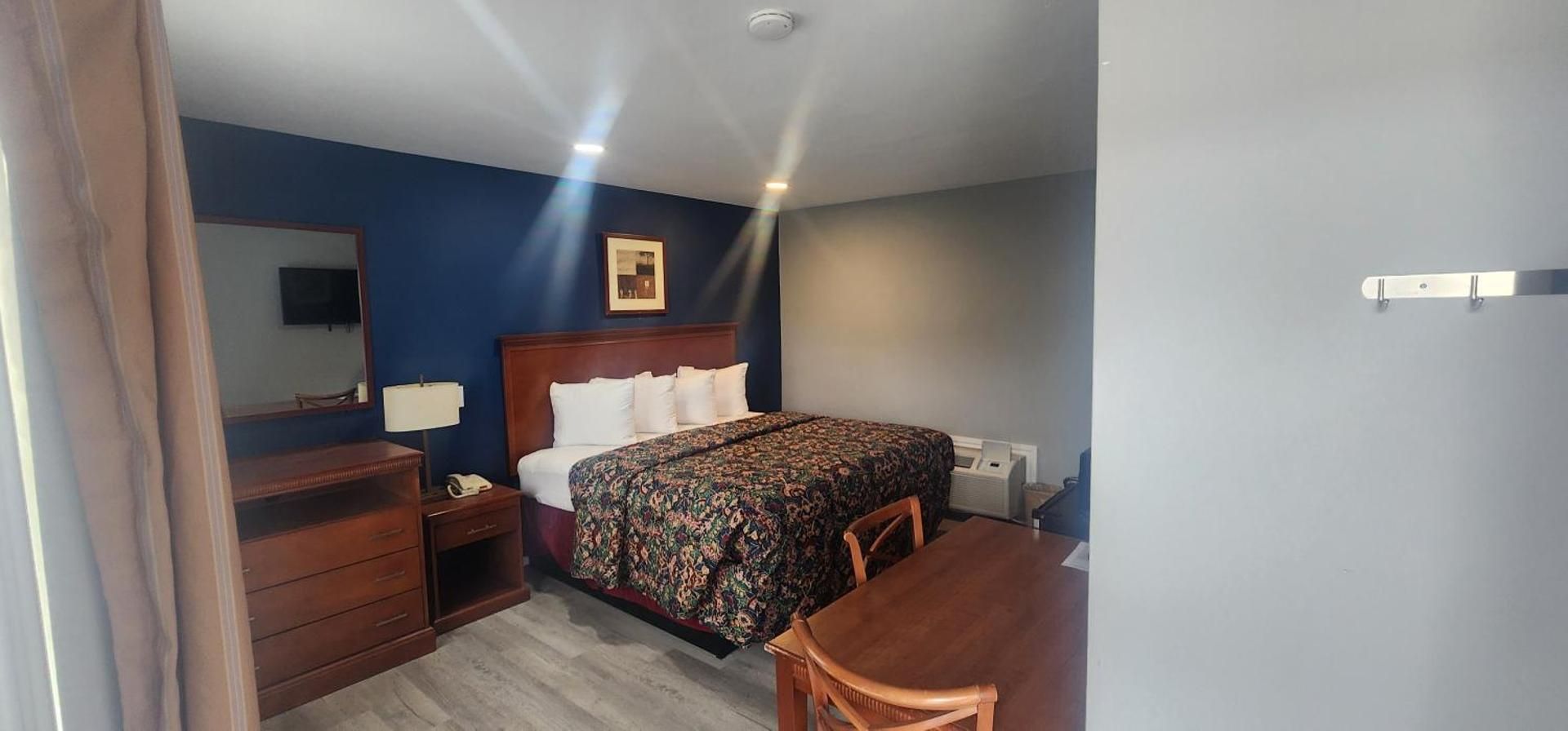 Budget Inn Horseheads Standard King Room 2