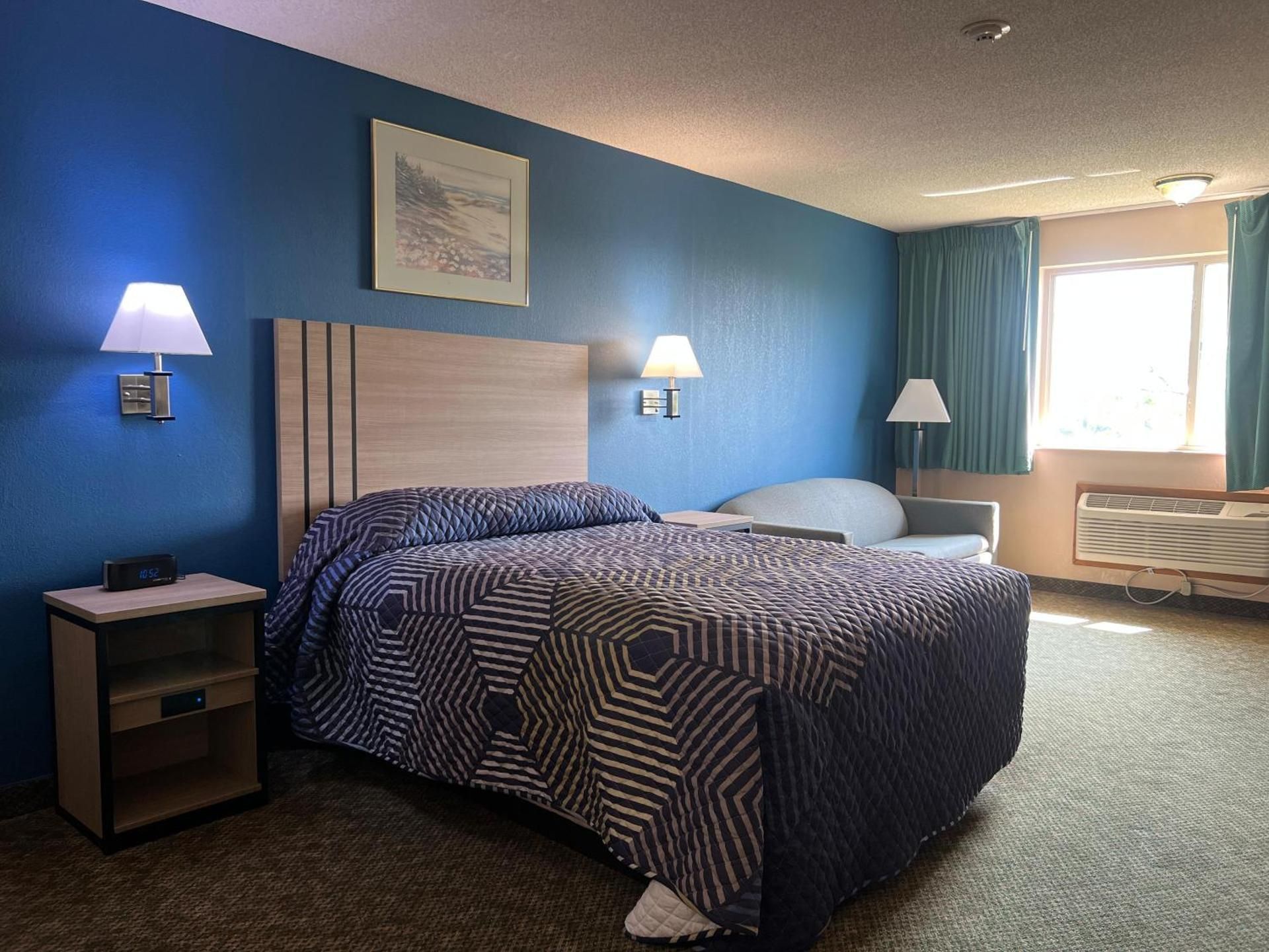 Deluxe Queen Room