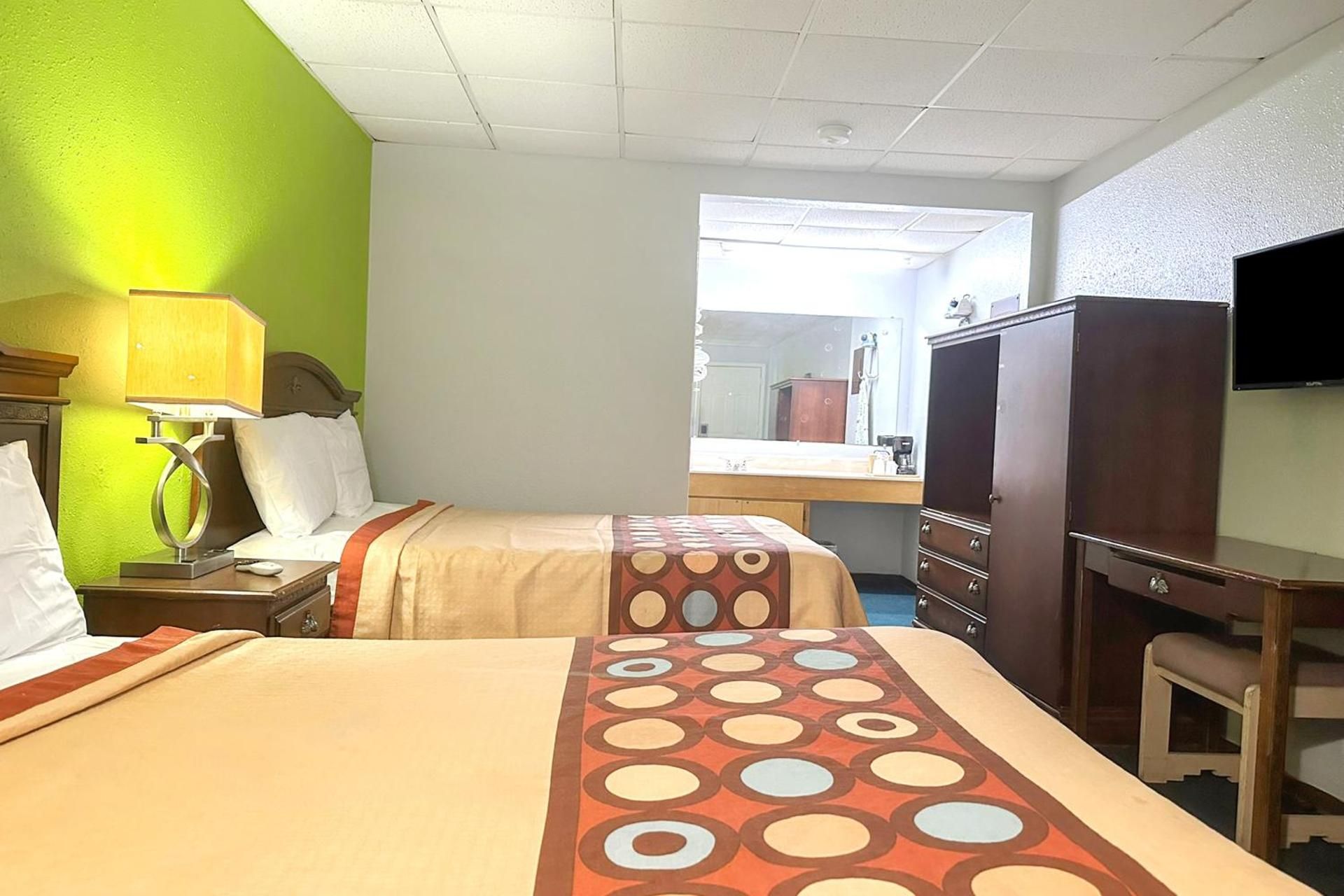 2 Full Beds Non-Smoking