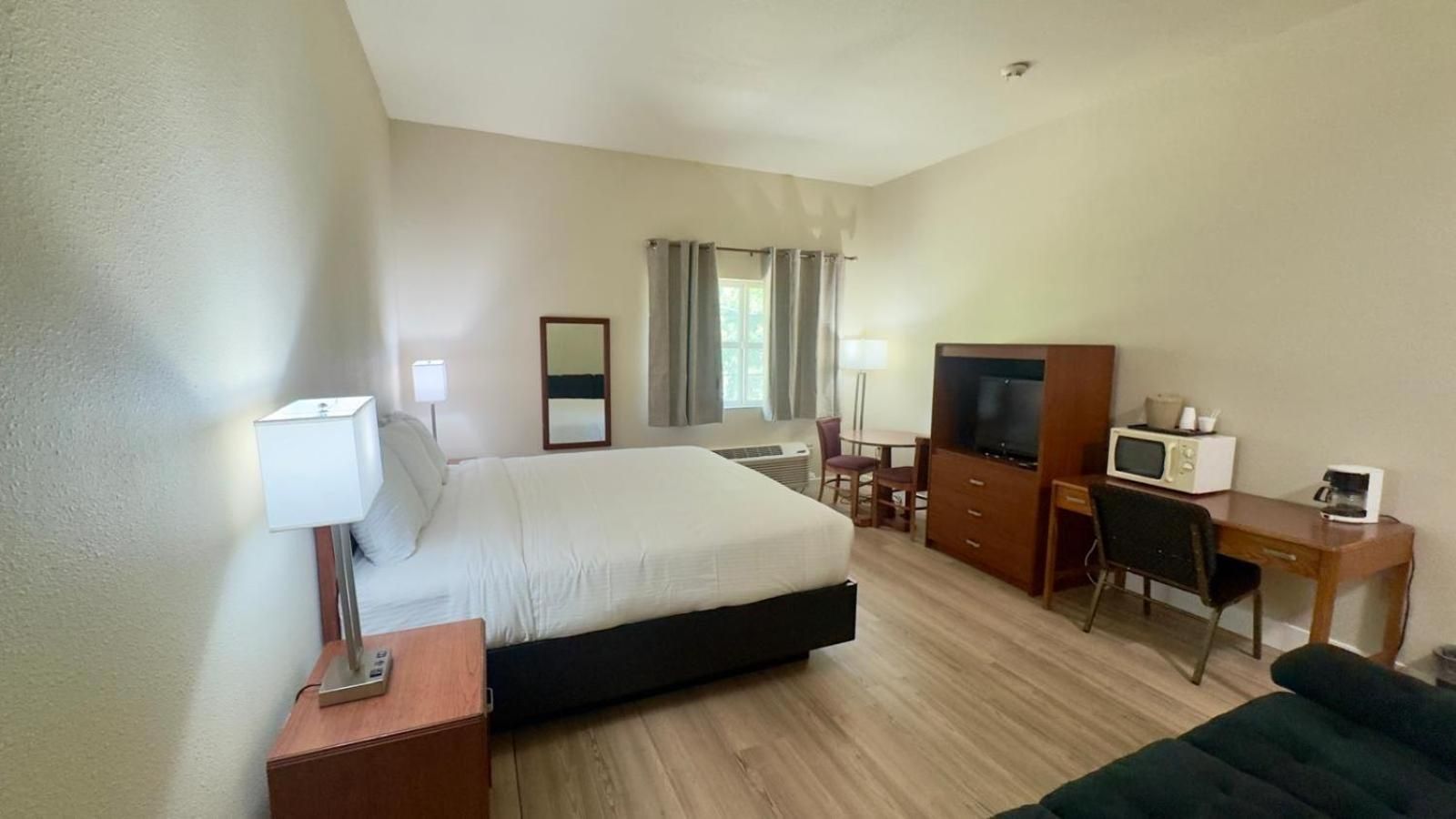 Westhaven Inn Standard Room