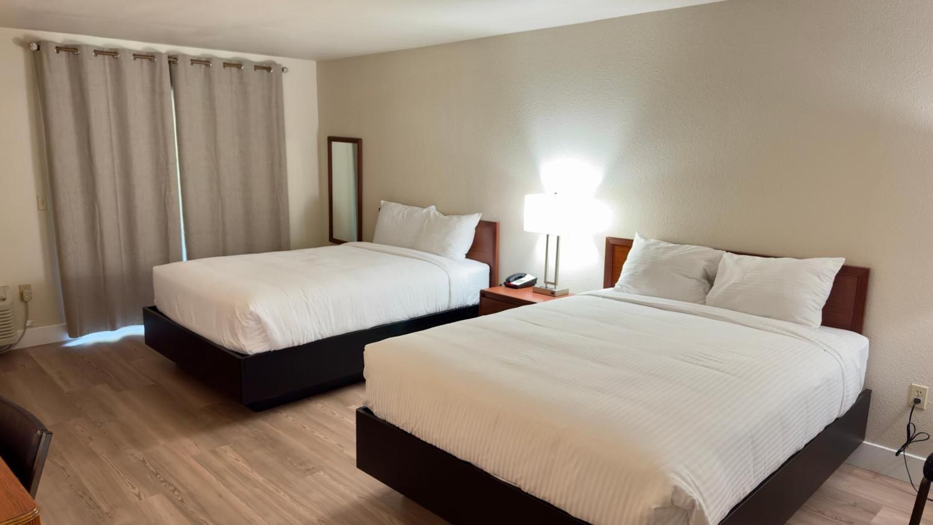 Westhaven Inn Queen Room with Two Queen Beds