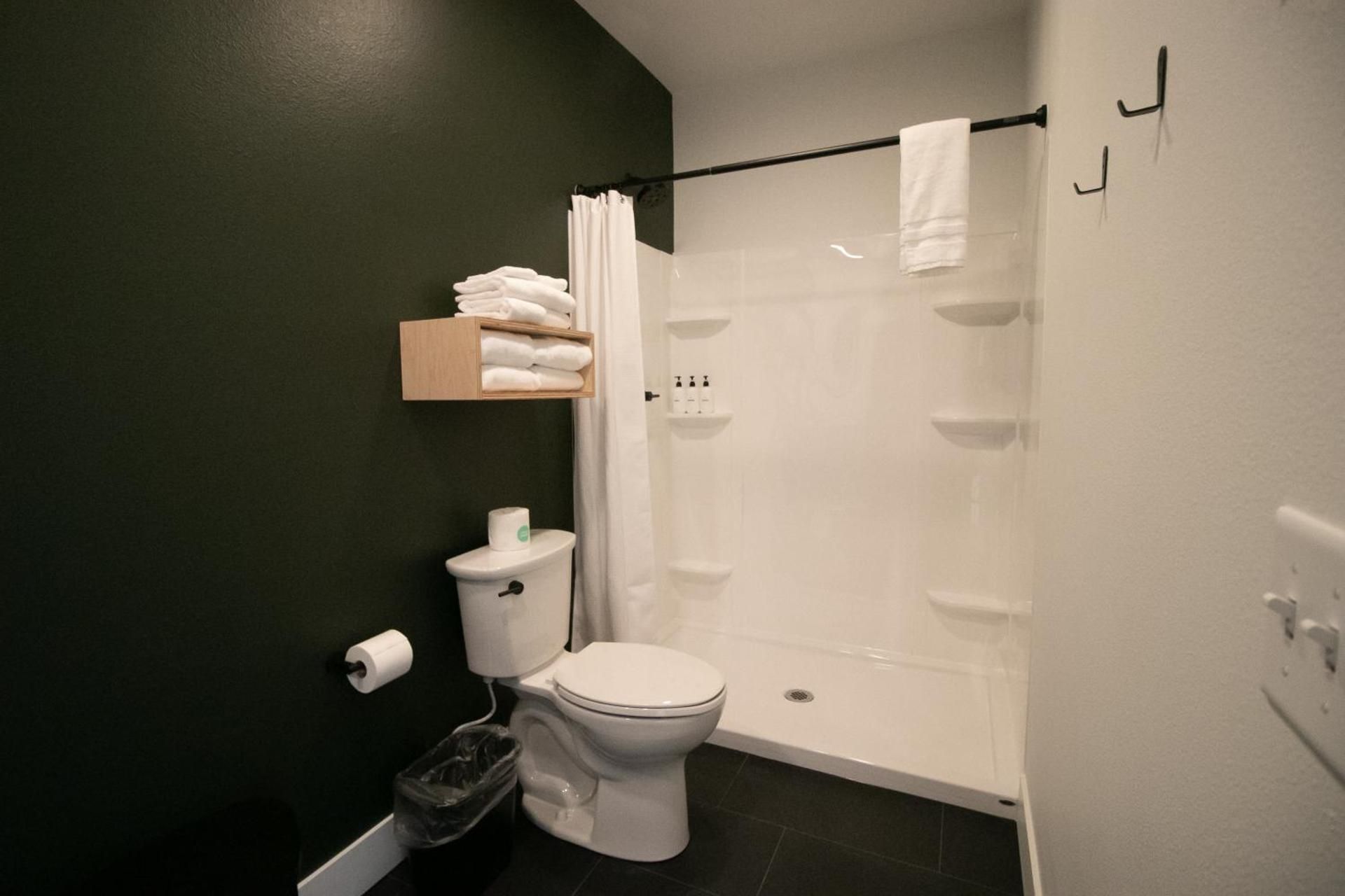 Queen Suite