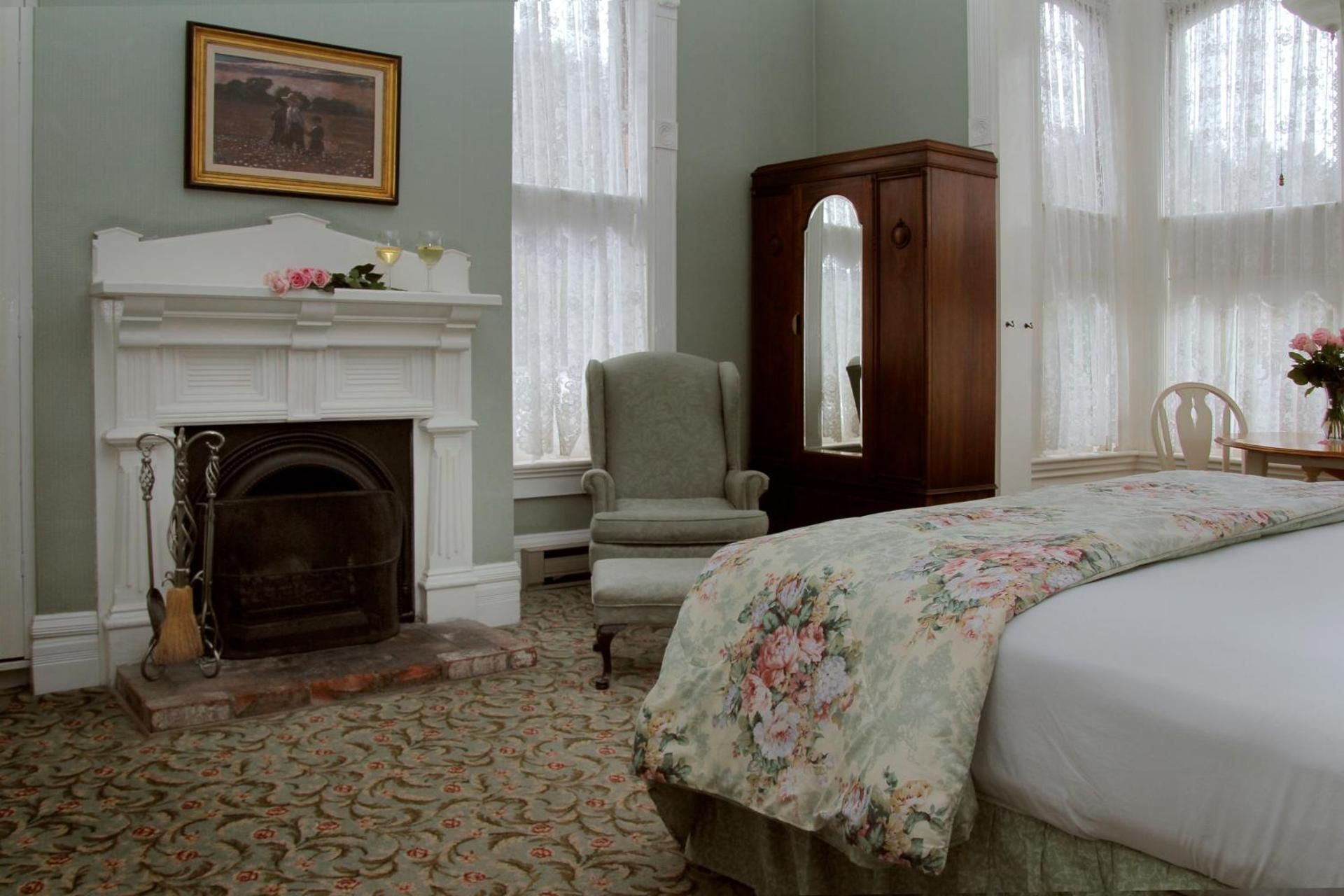 Superior King Room