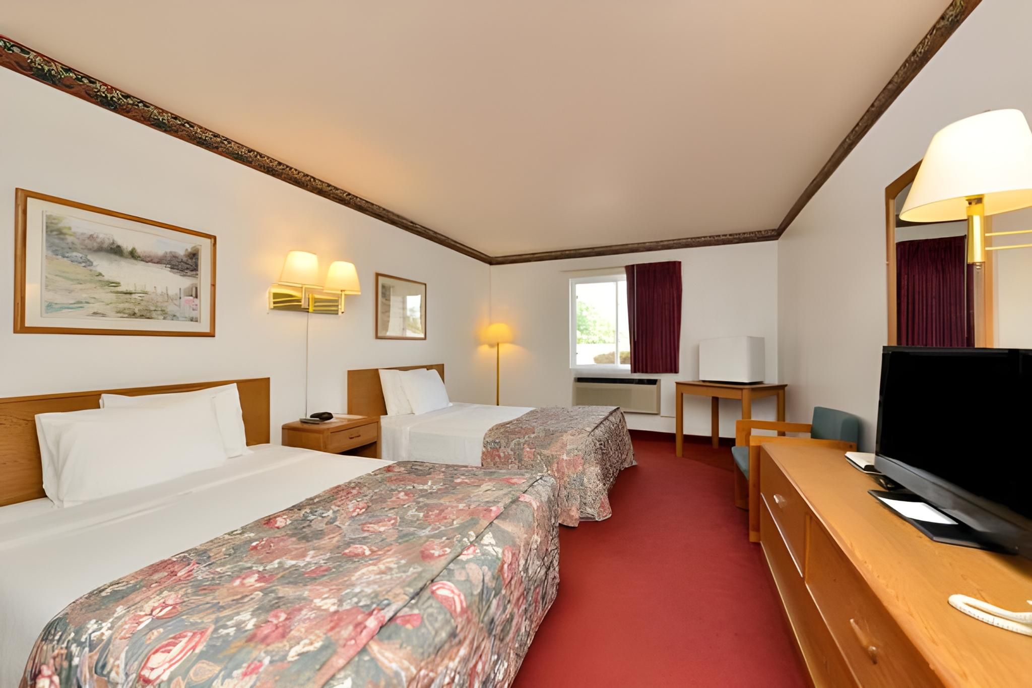 2 Double Beds Non-Smoking