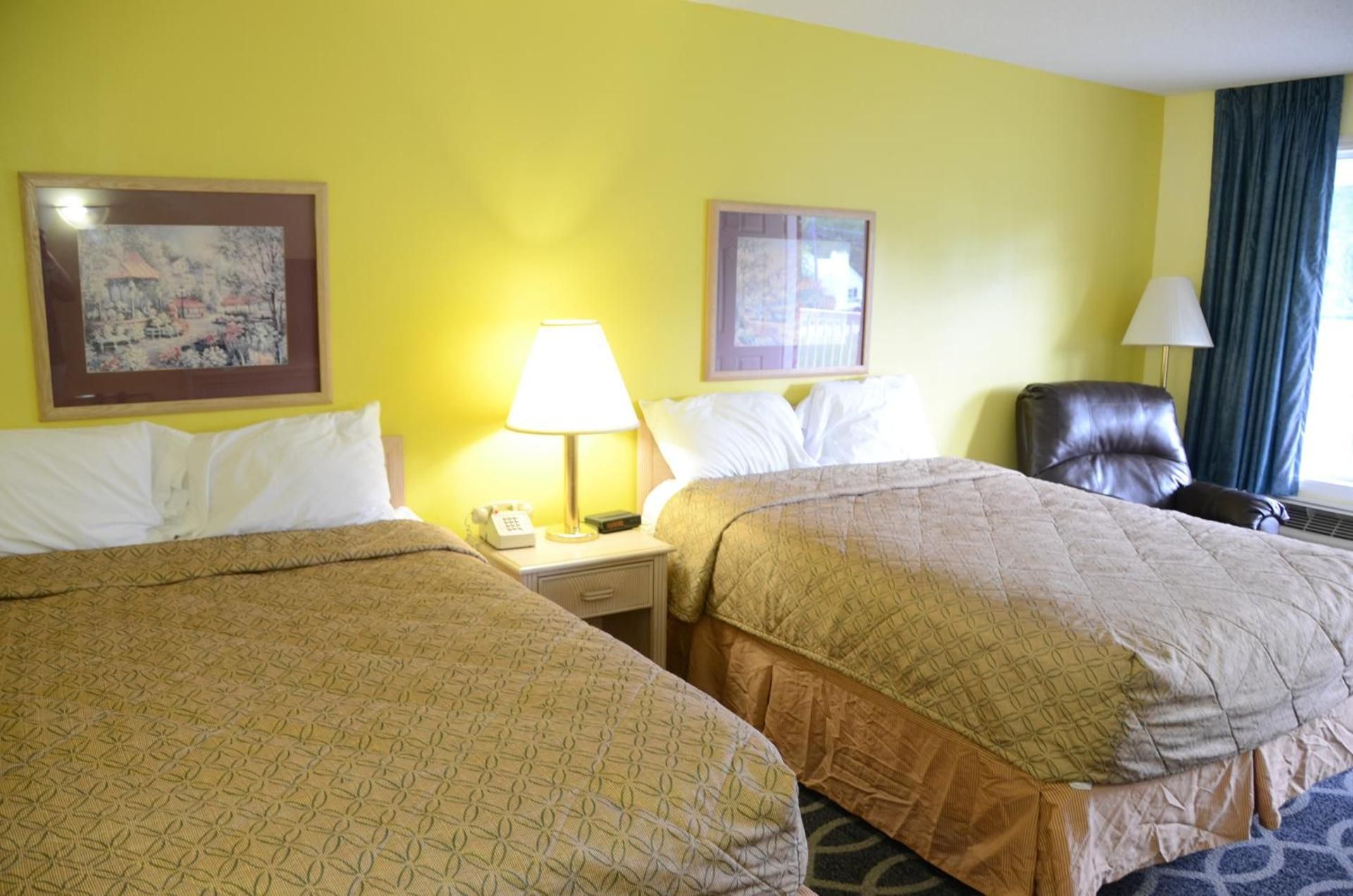 Double Room (2 Adults + 2 Children) - Non Smoking 