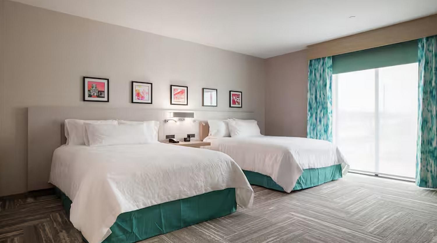 1 K Mobility Accessible W/tub Part Water View