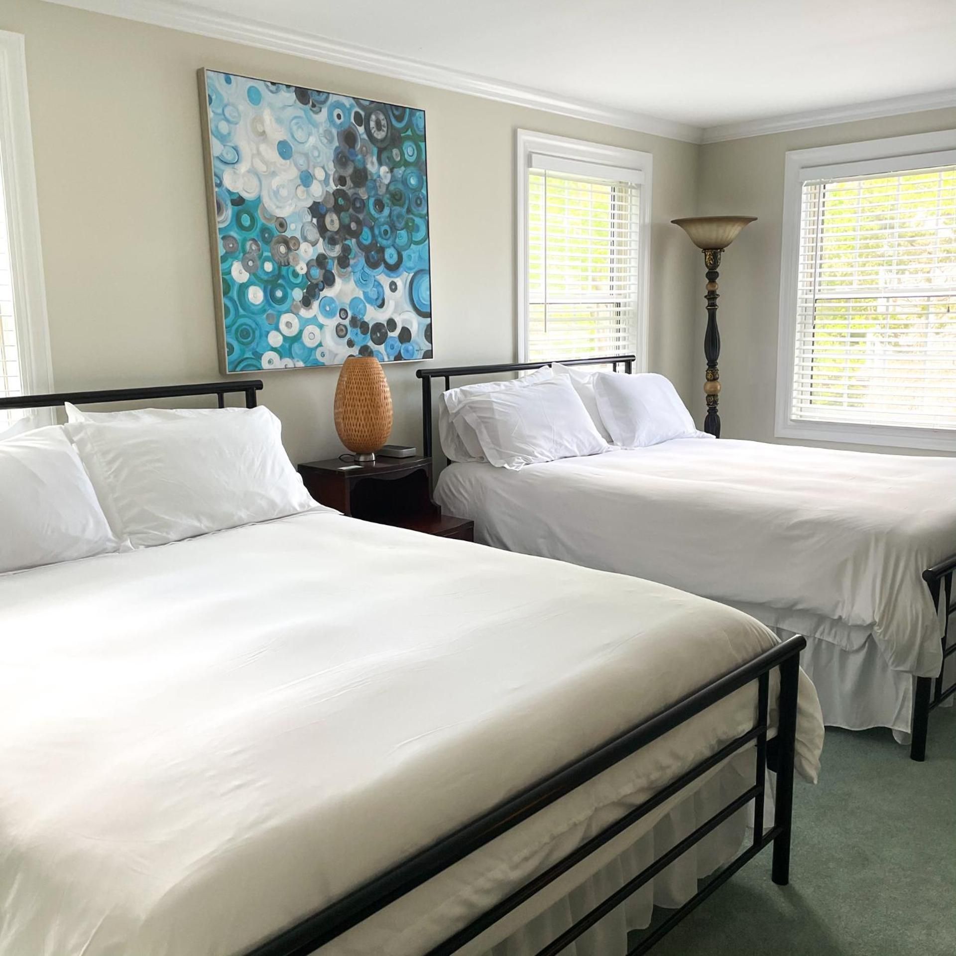 Two Queen Guestroom w/ Fireplace