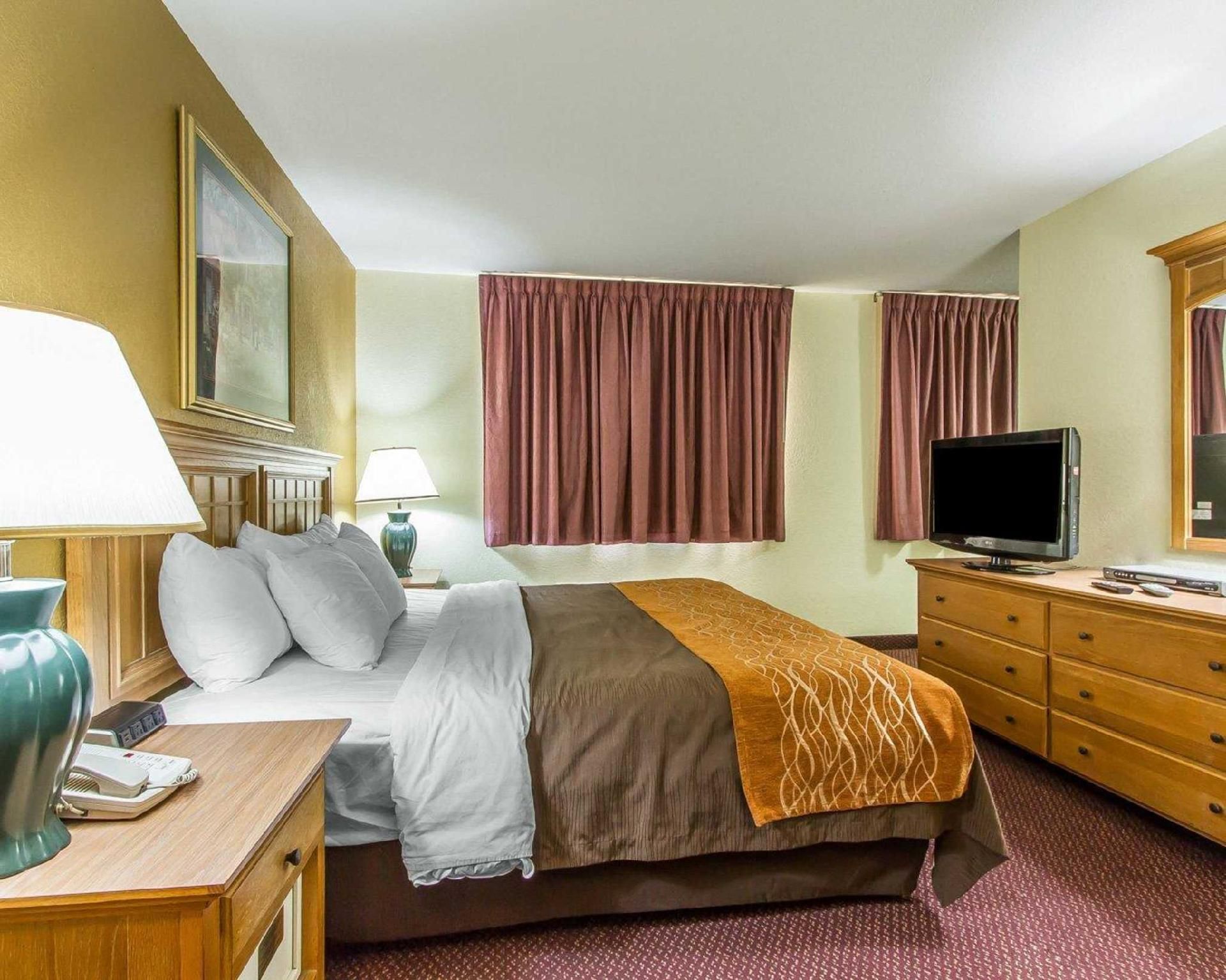 King Room - Non-Smoking