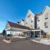 Country Inn & Suites by Radisson, Watertown, SD