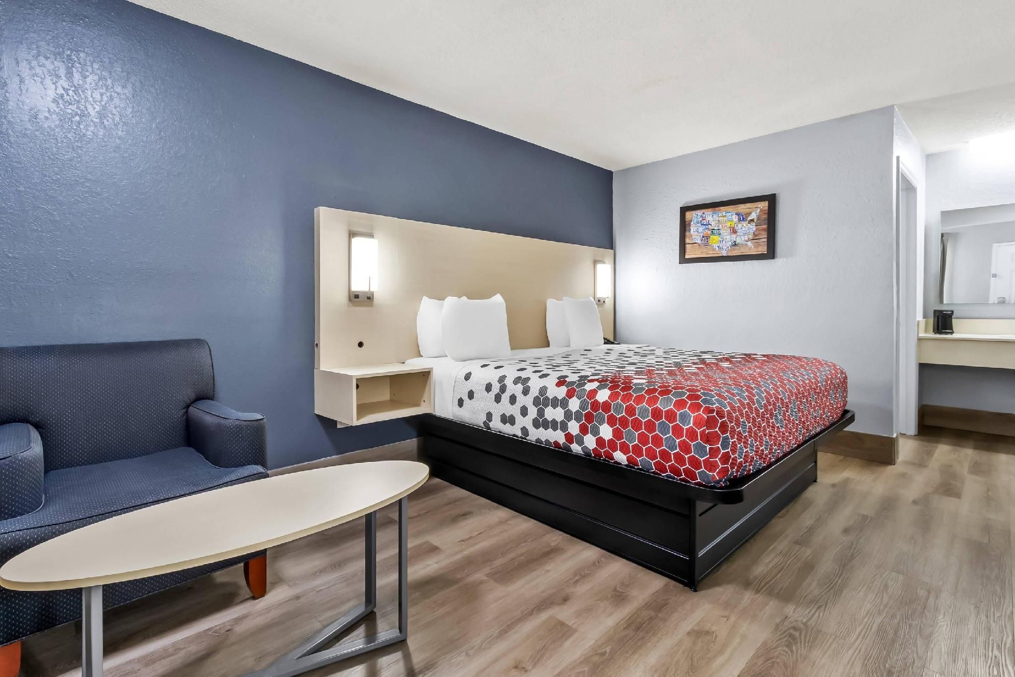 1 King Bed, Nonsmoking