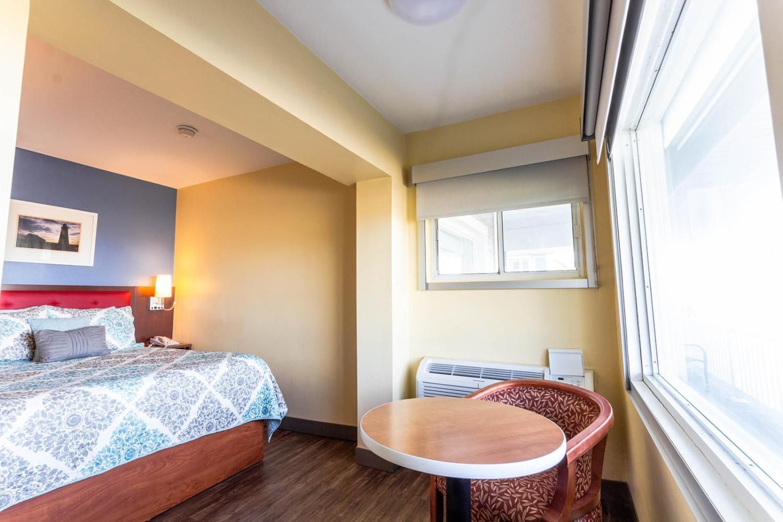 Full Ocean View 1 Queen Bed (FOV1QB)