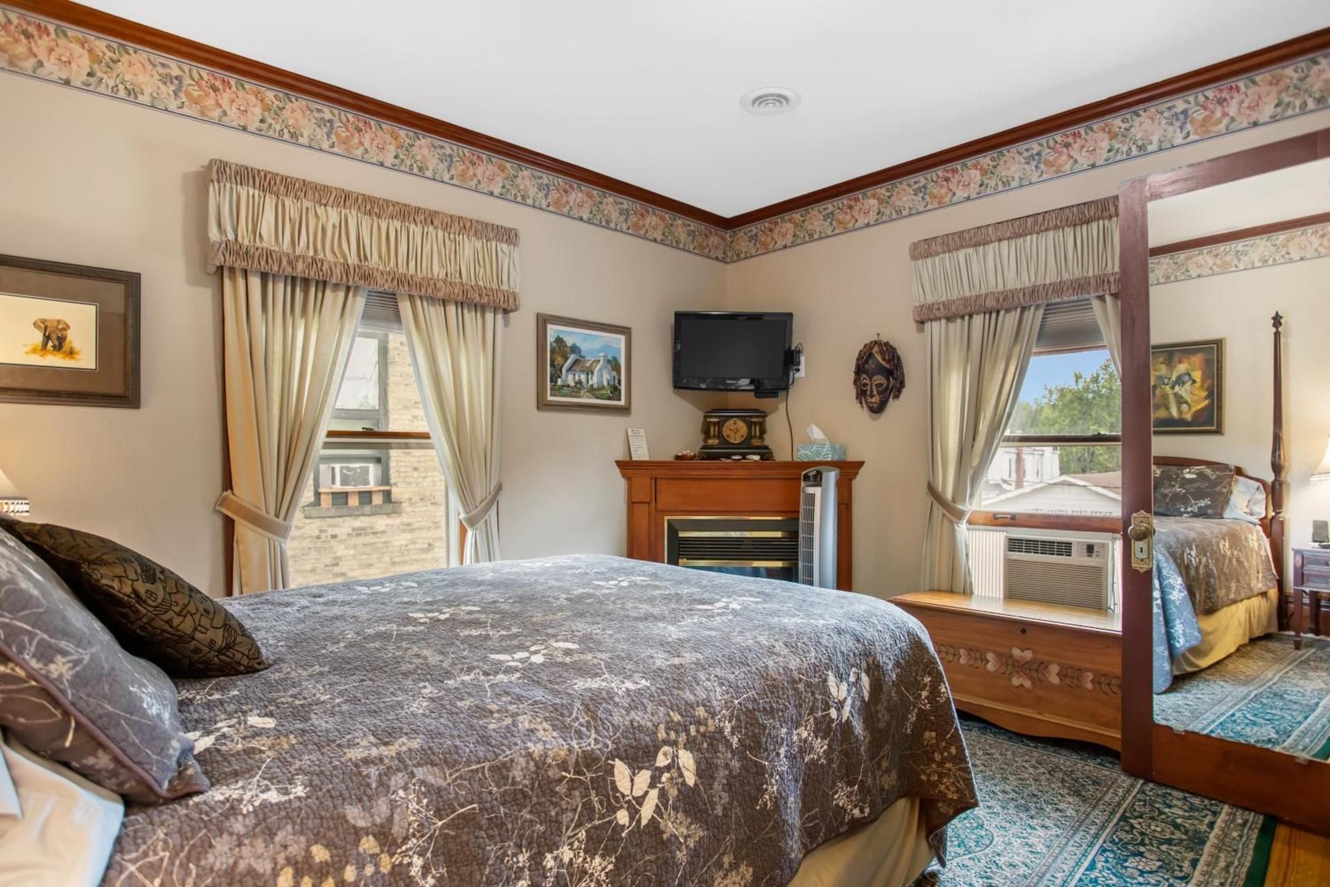 Double Room with Private Bathroom