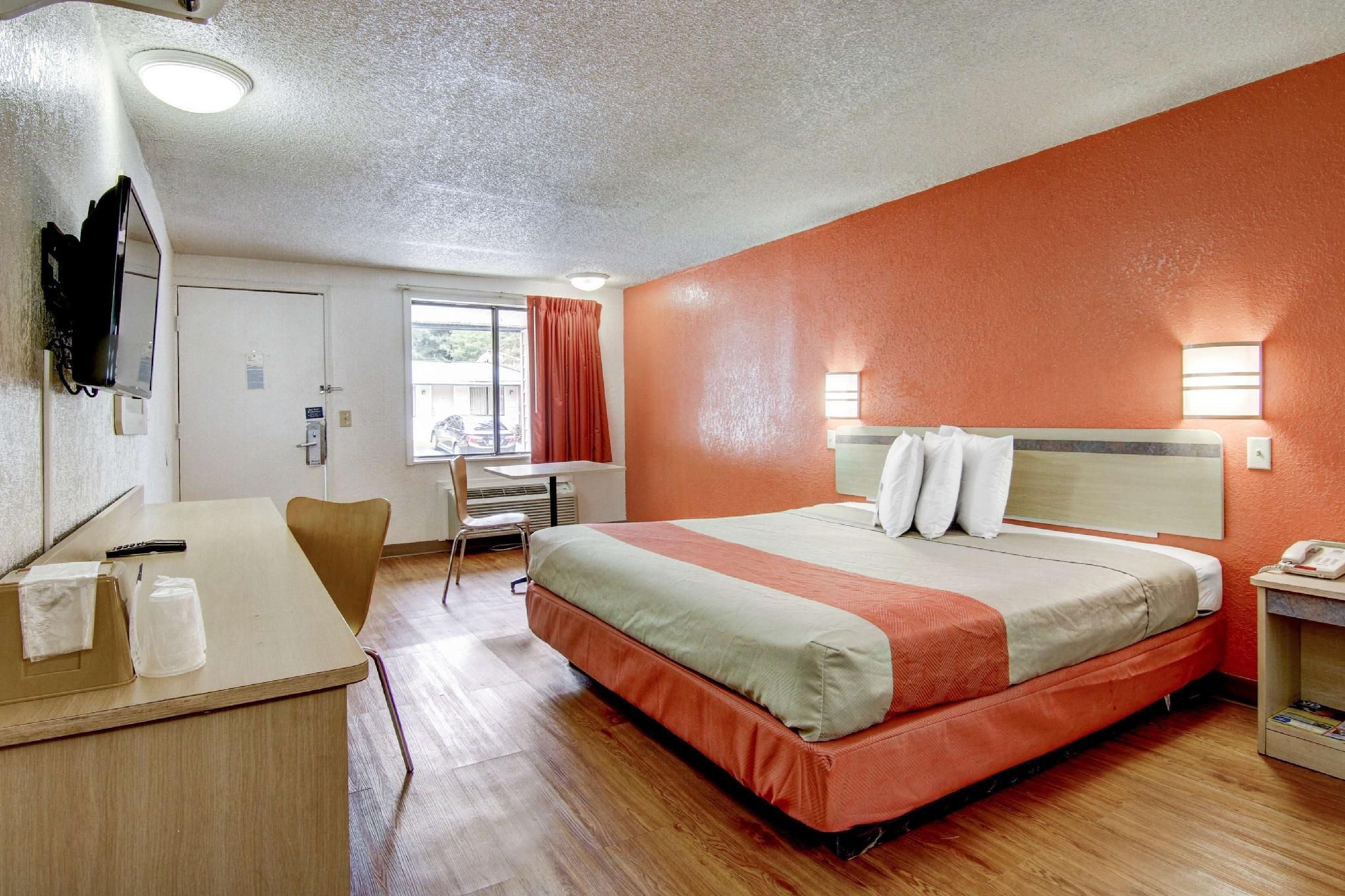 King Bed Room