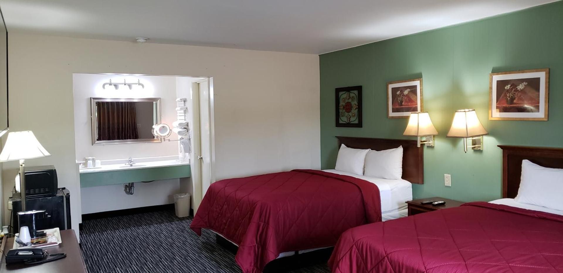 Super 7 Motel Queen Room with Two Queen Beds - Non-Smoking