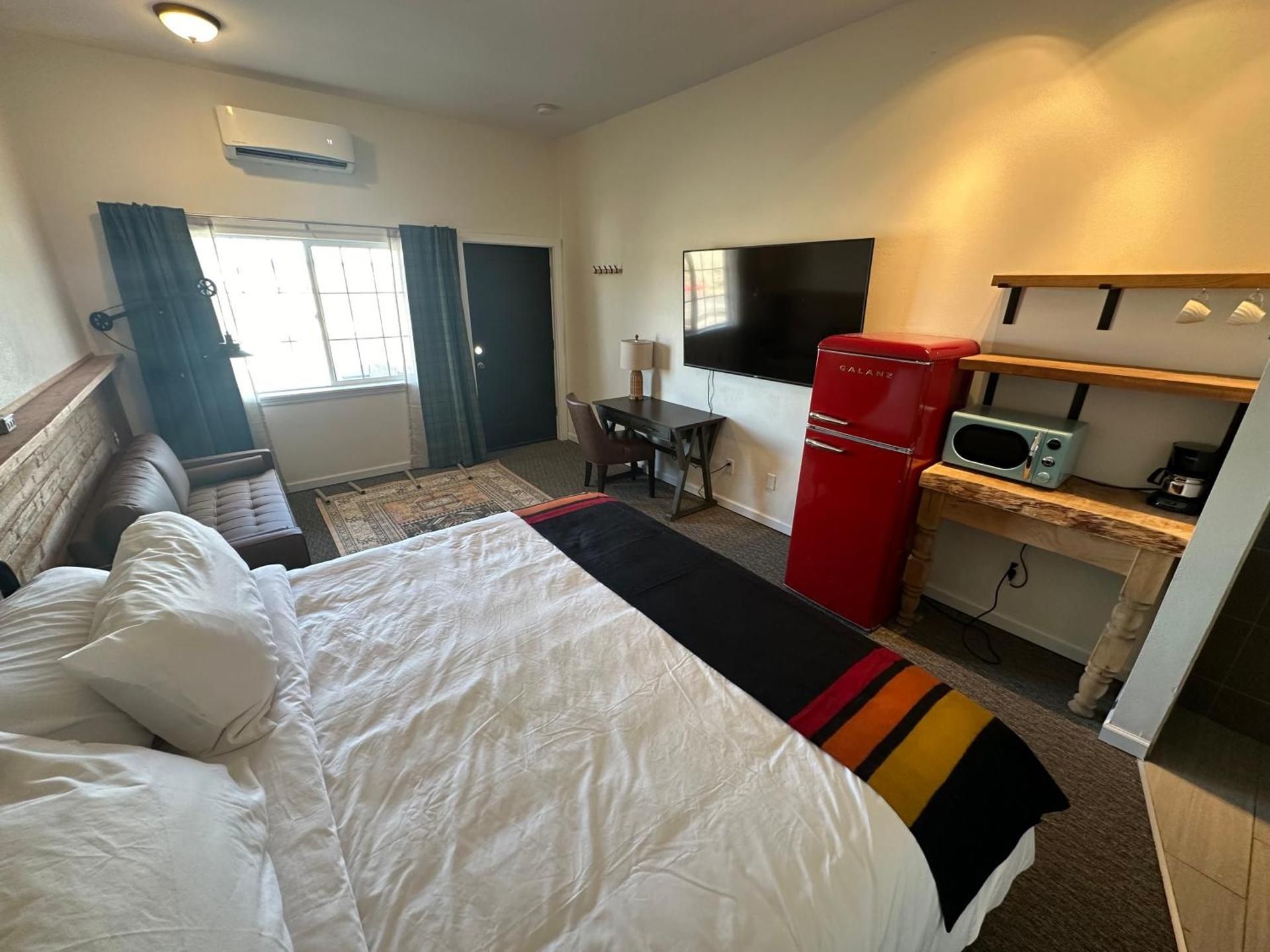 Superior King Room