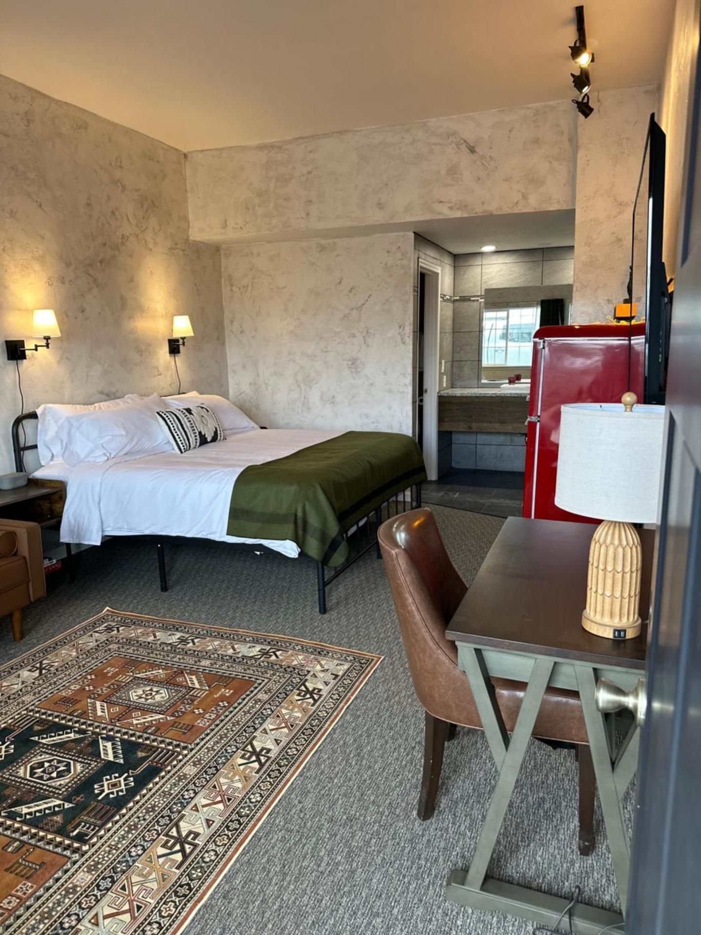 Superior King Room