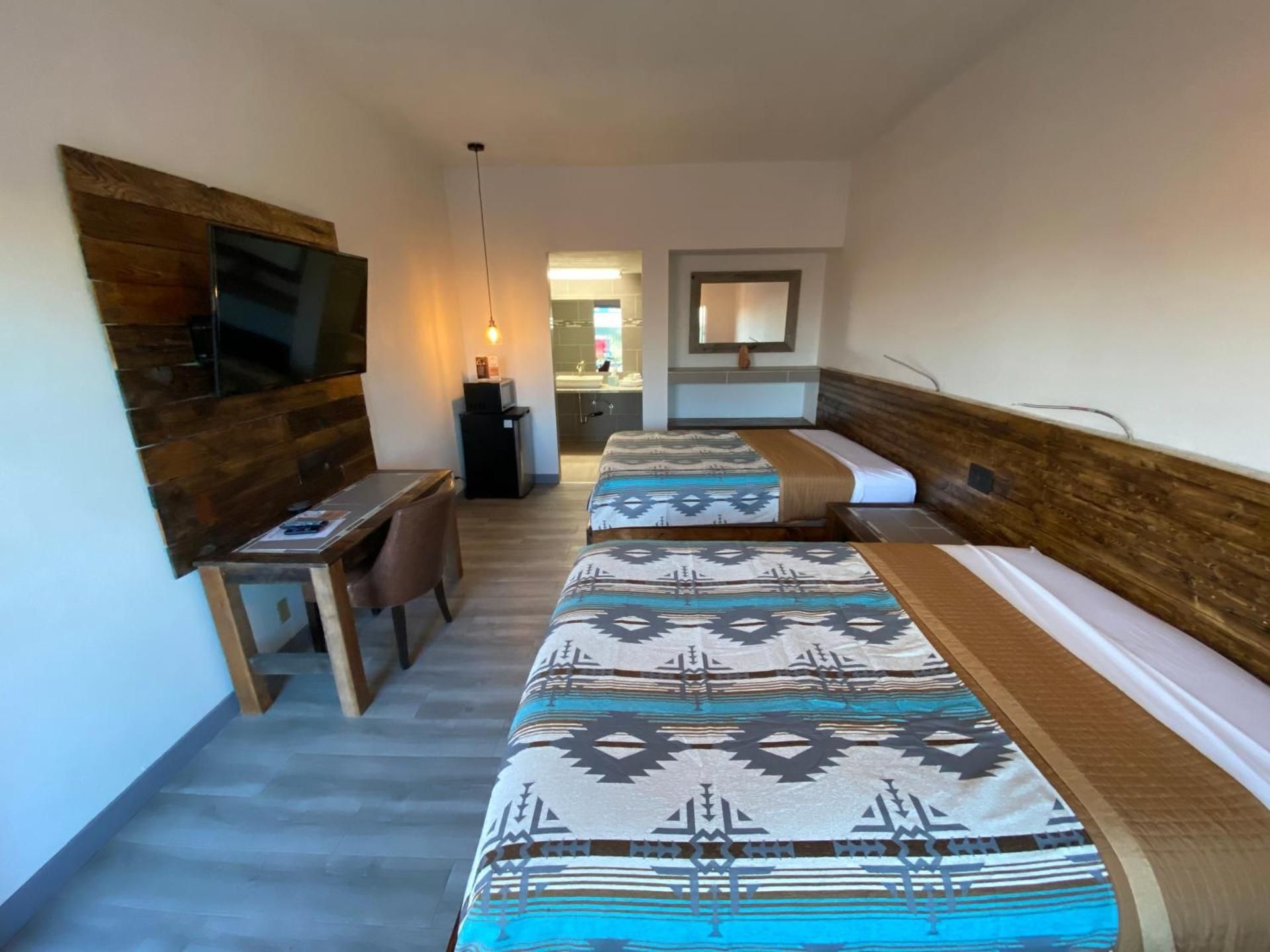 Superior Queen Room