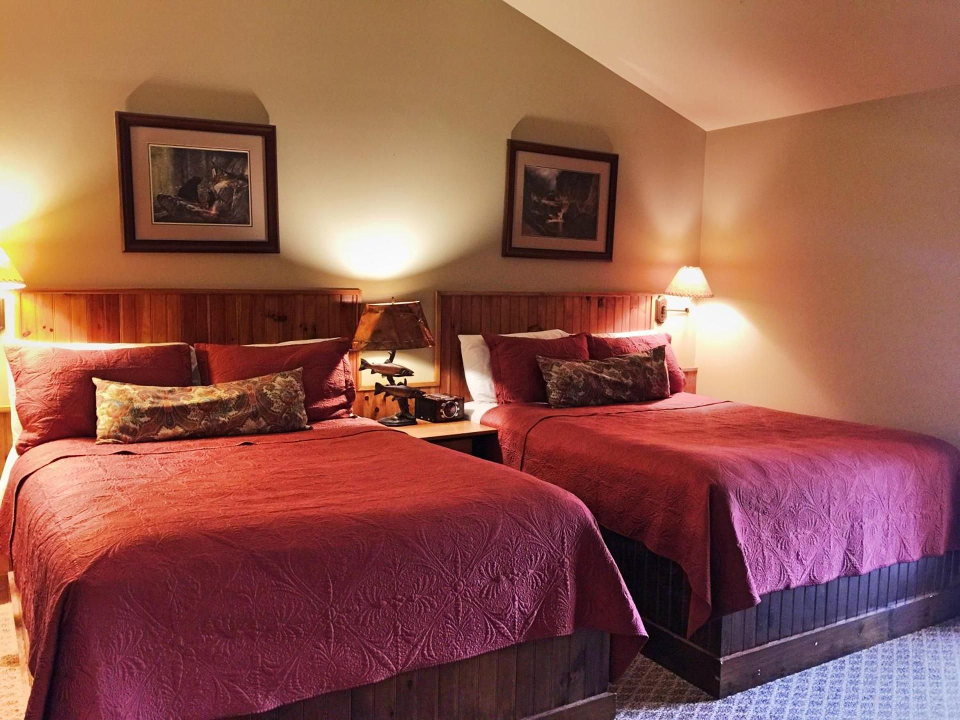 Deluxe Queen Room