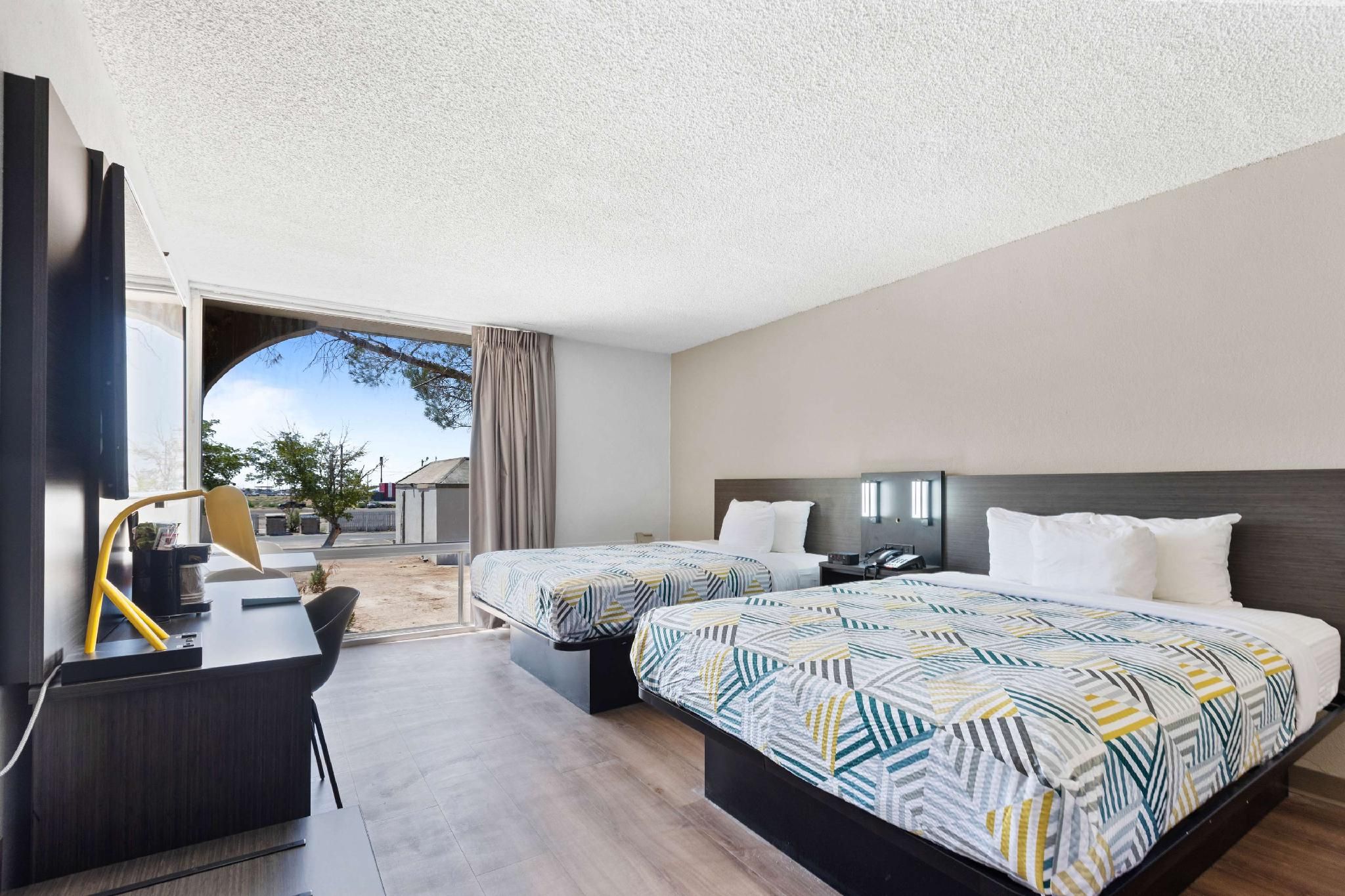 Motel 6 Pecos, TX 2 Queen Beds | Non-Smoking, Micfridge