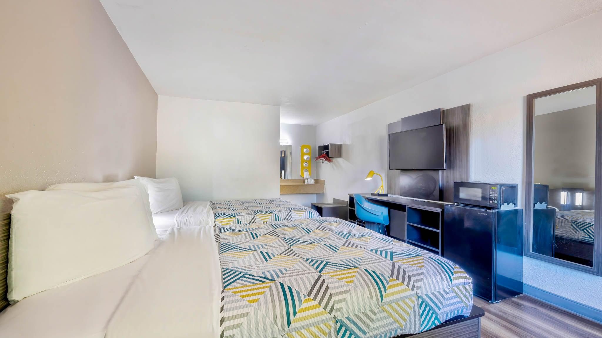 2 Full Beds Non-Smoking