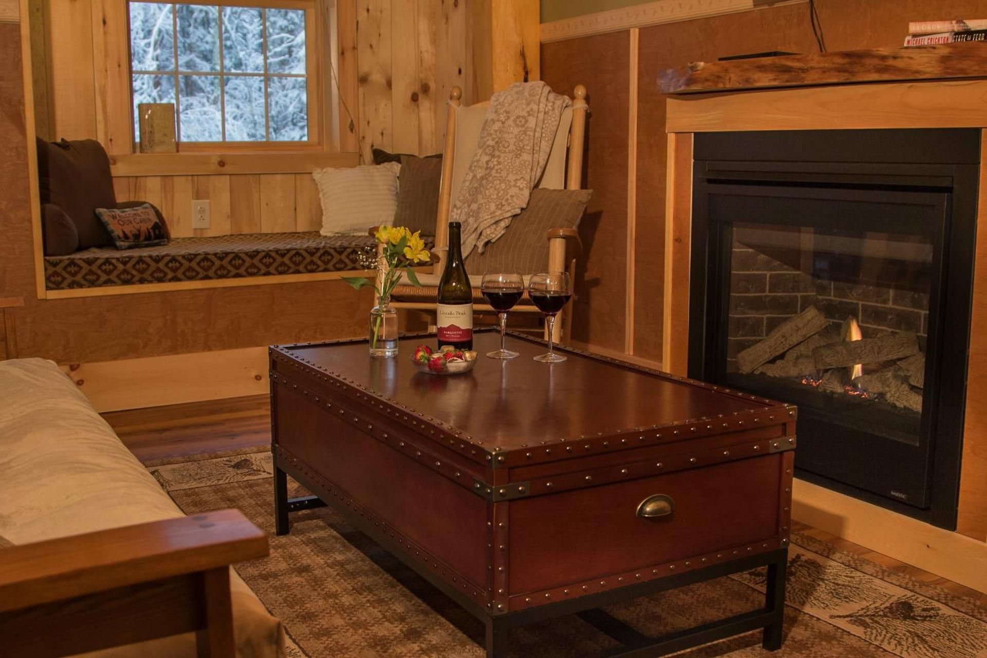 Cabin 6 - Evening Star (Non-Pet Friendly)