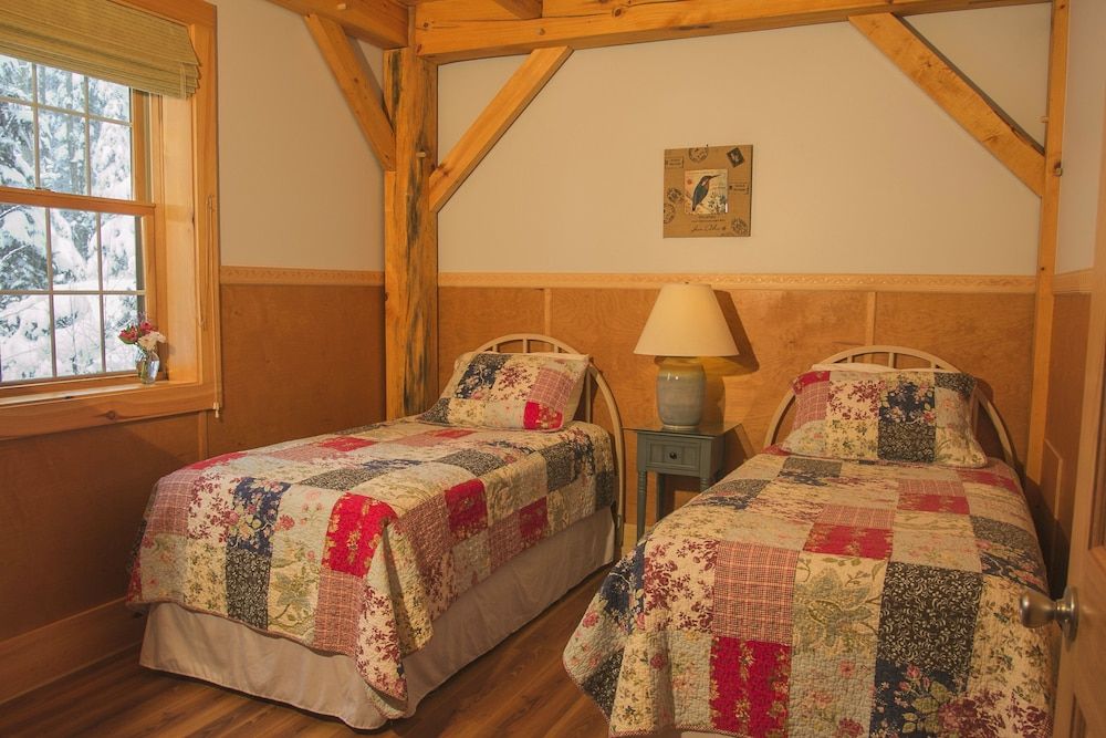 Cabin 4 (Pet Friendly) - Serene Outlook