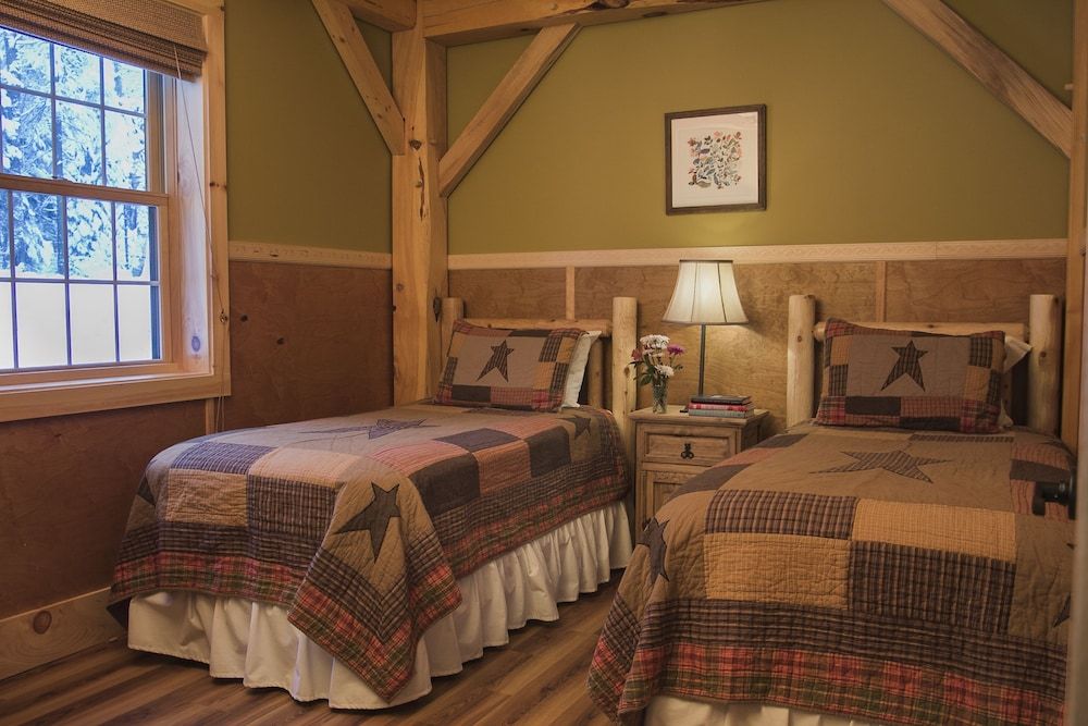 Cabin 6 (Pet Free) - Evening Star