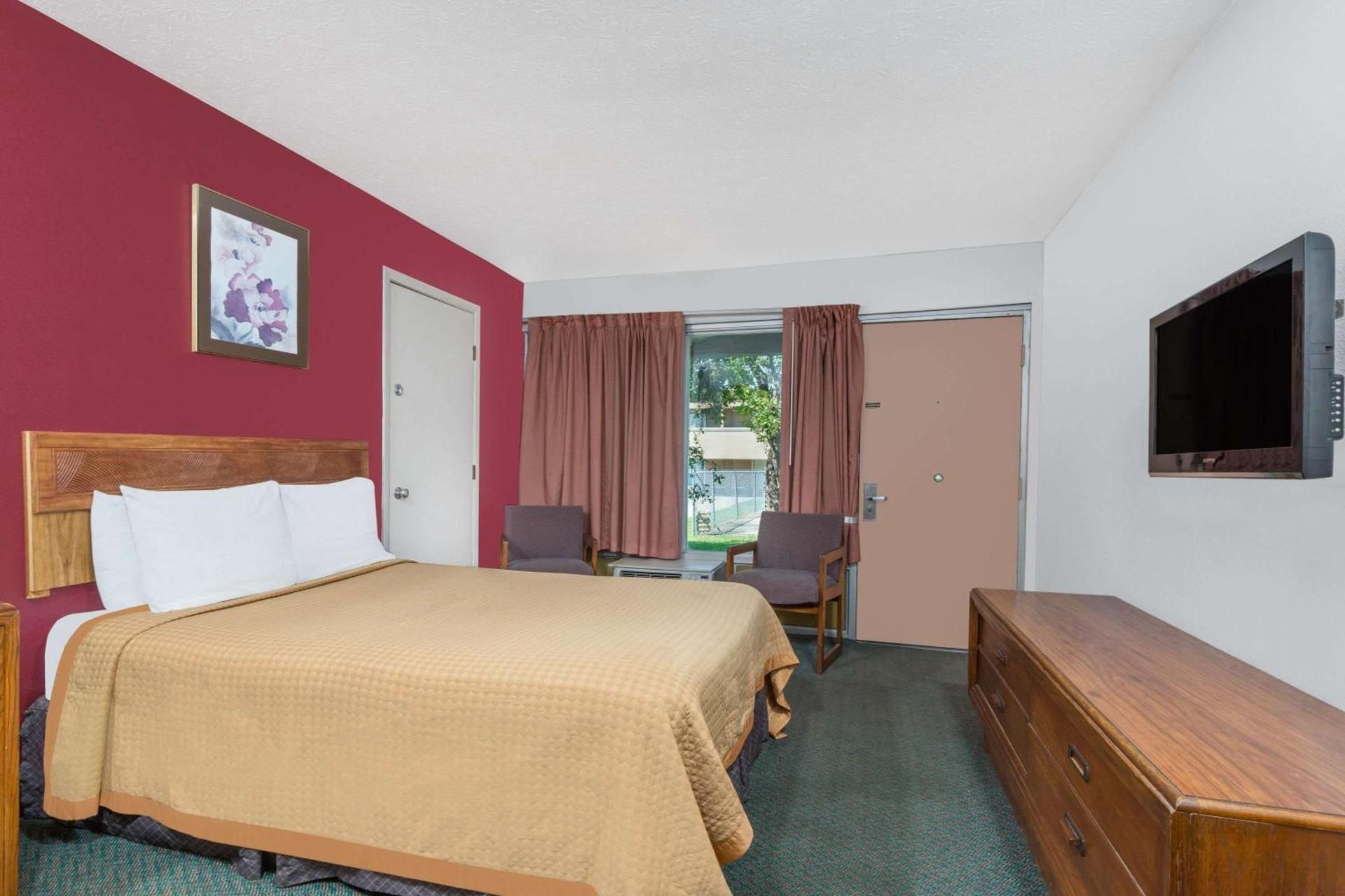 2 Double Beds Smoking