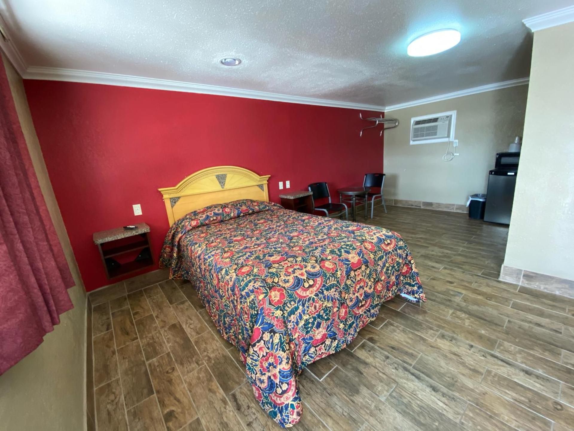 Economy Single Room