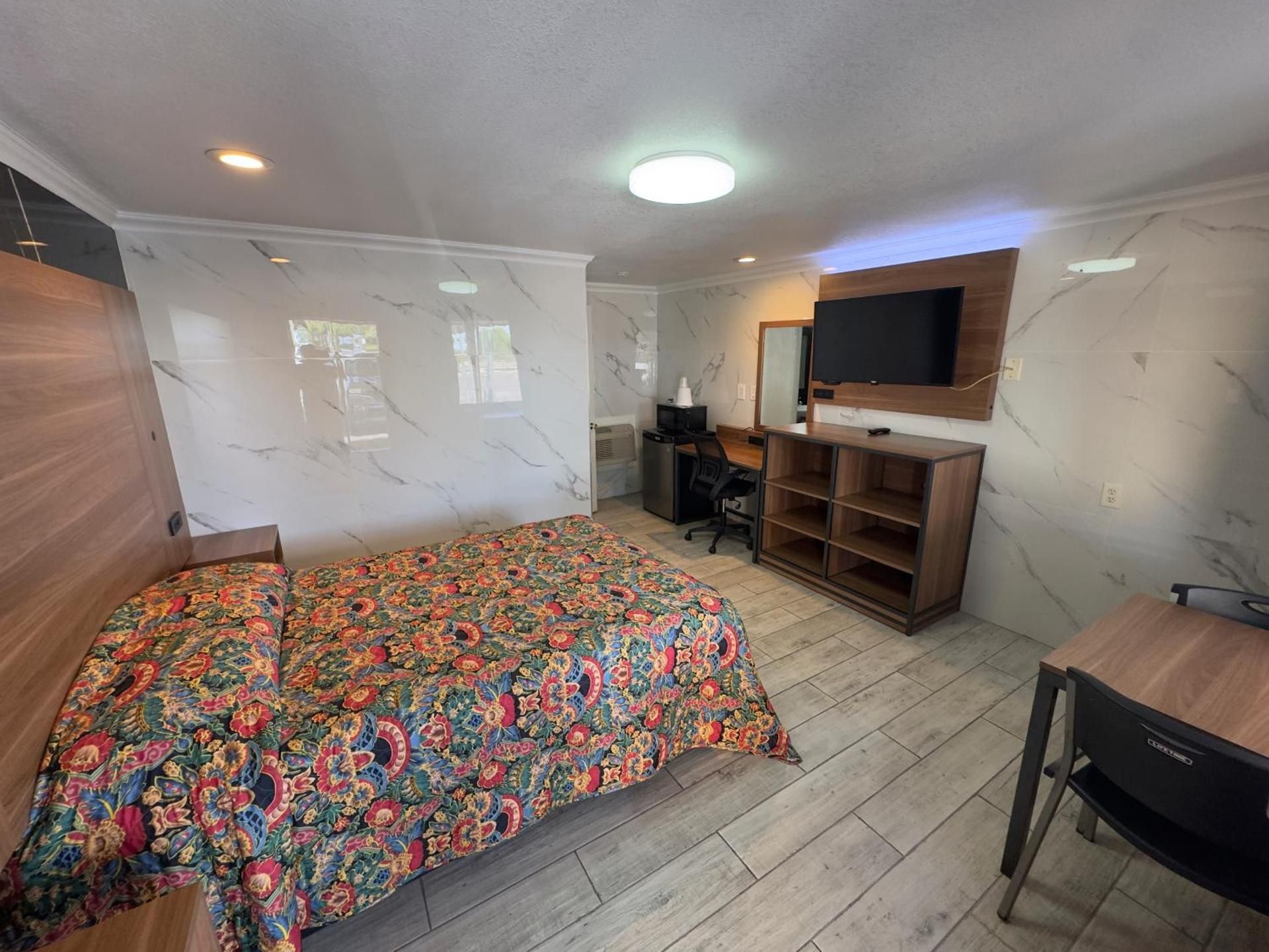 Economy Inn Economy Single Room 2