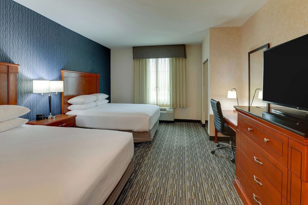 Suite, Multiple Beds (Sofa Sleeper, 2 Rooms)