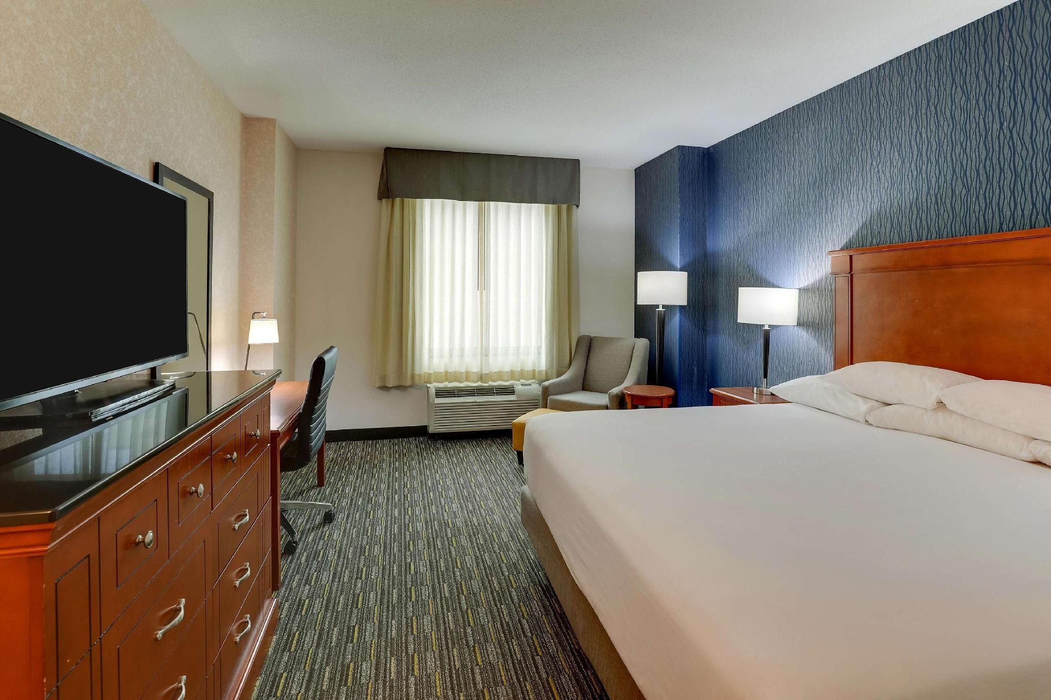 1 King Bed Upper Floor
